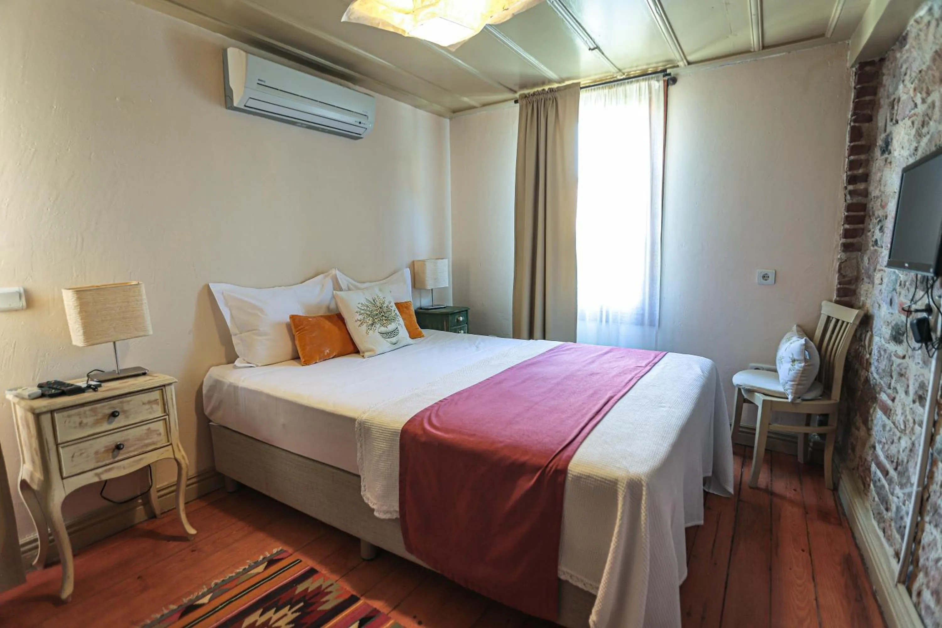 Decorative detail in Macaron Konagi