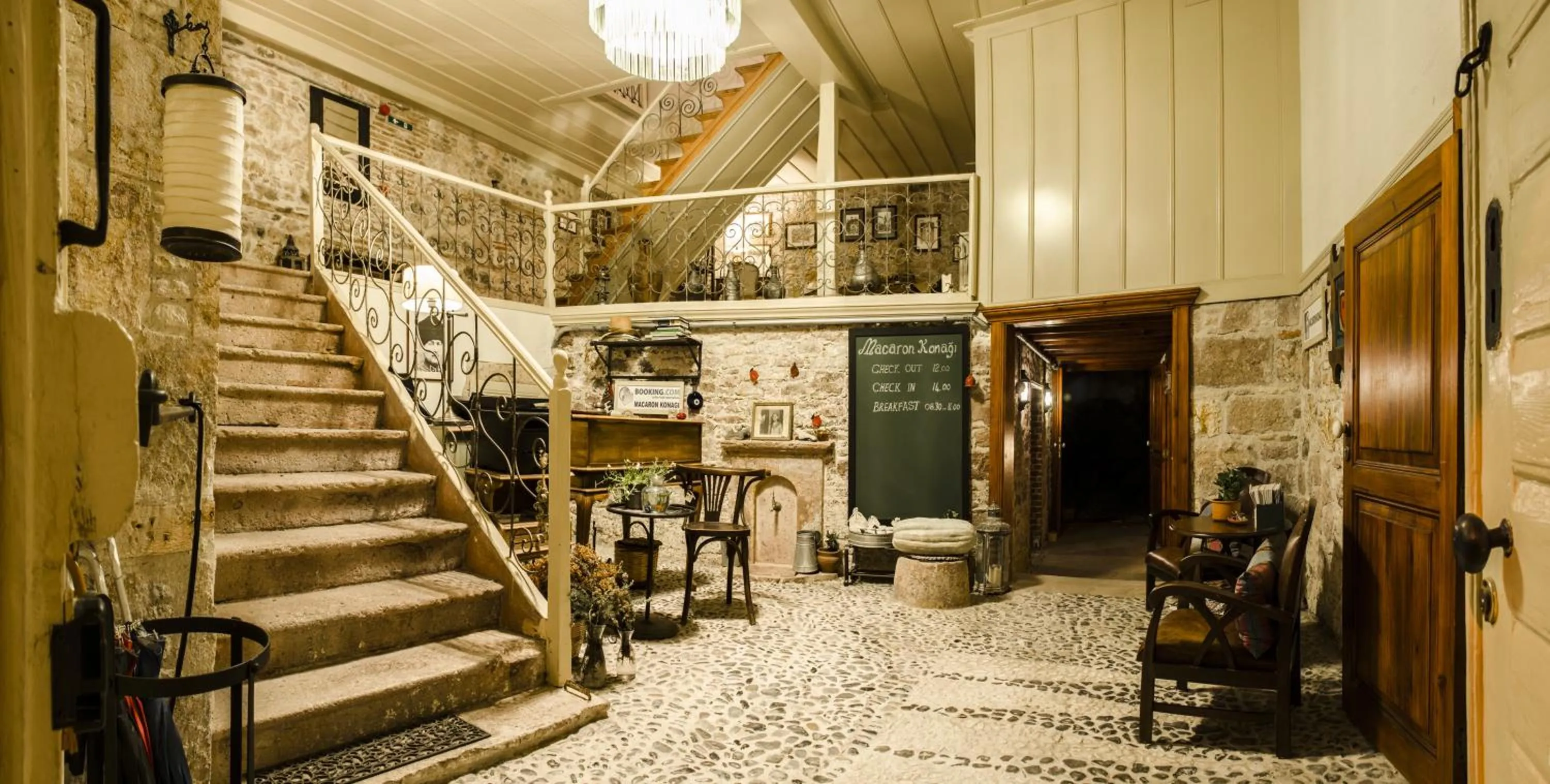 Lobby or reception in Macaron Konagi