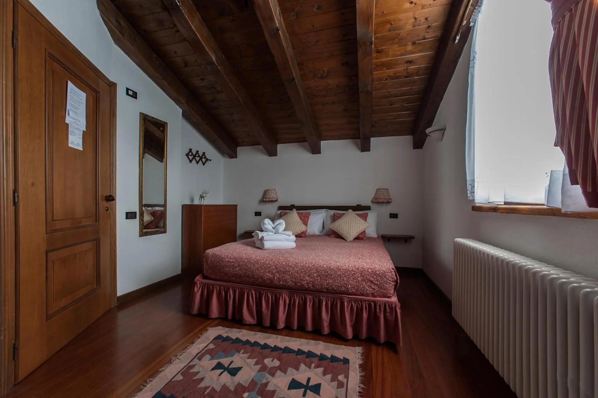 Bed in Hotel Baita Cretaz