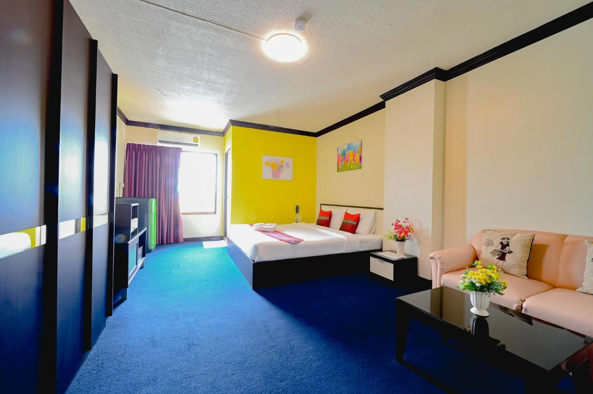 Photo of the whole room, Bed in Witchuwan Apartel