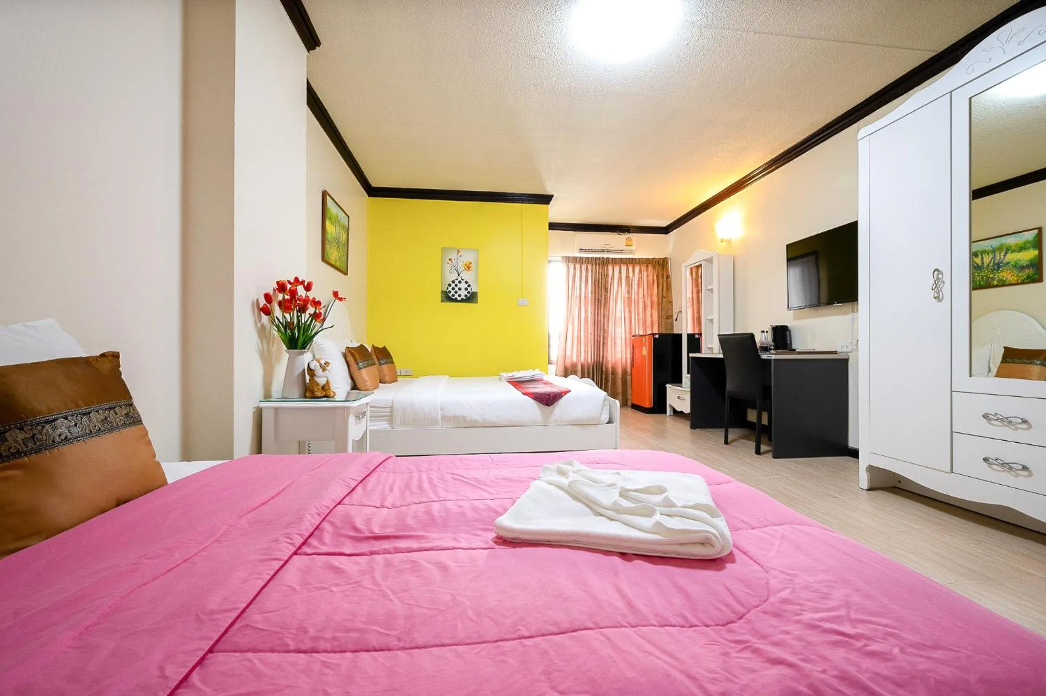 Bed in Witchuwan Apartel