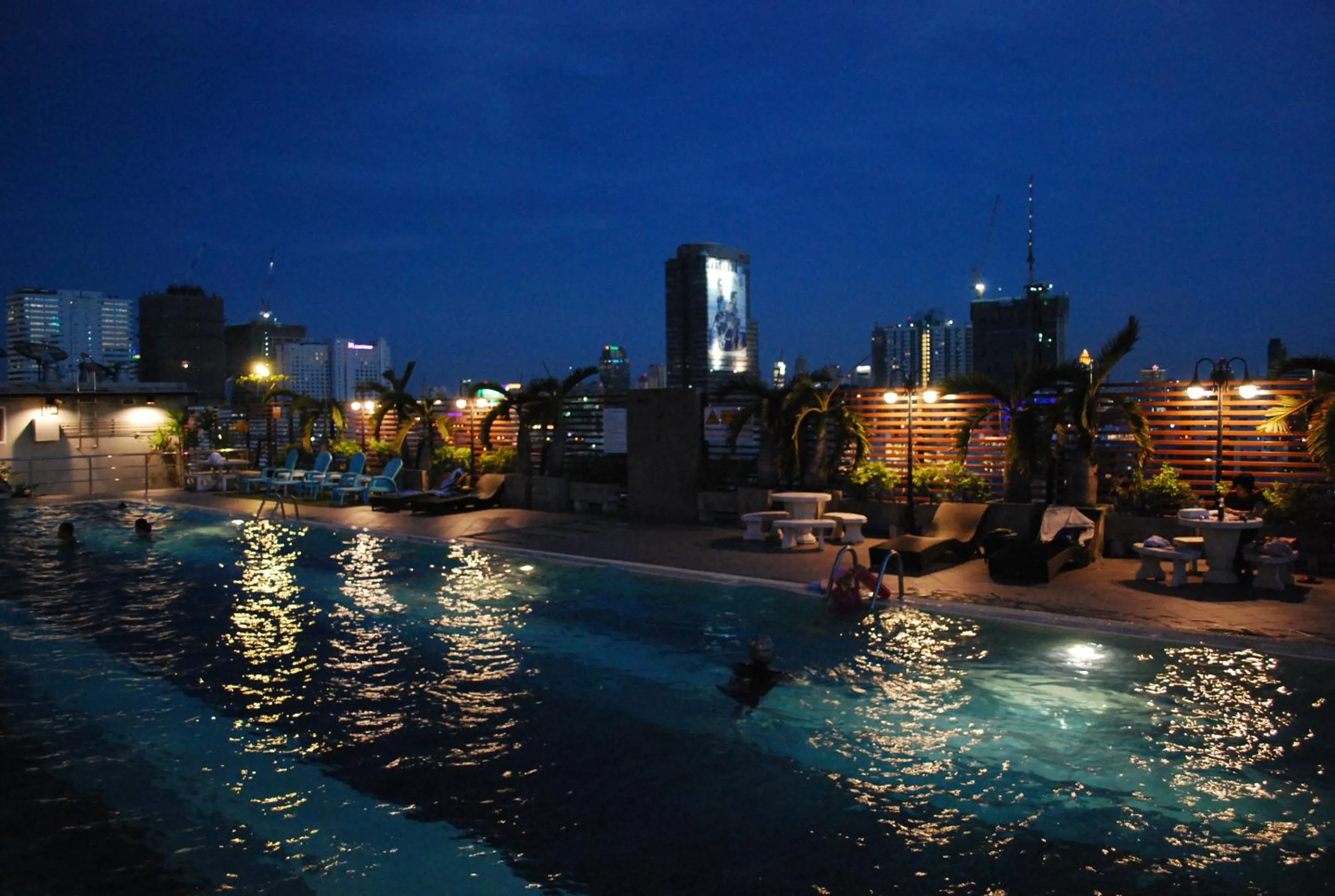 Swimming pool in Witchuwan Apartel