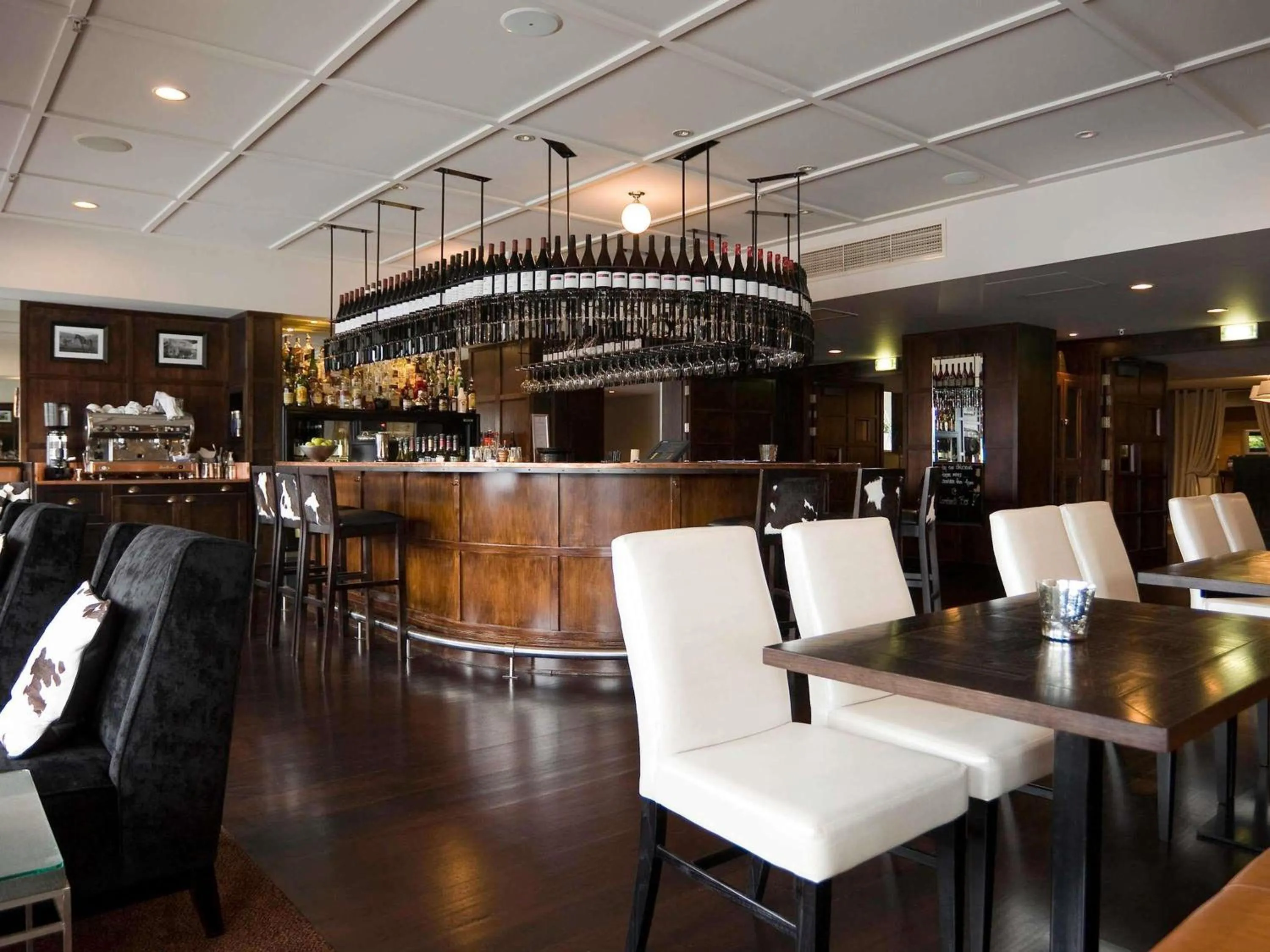 Lounge or bar in Hotel St Moritz, Queenstown - MGallery Collection