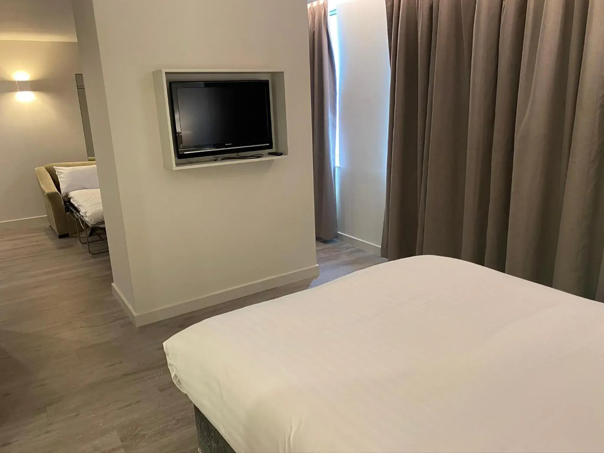 Family Studio in Axiom Park Hotel Family Studio in Axiom Park Hotel