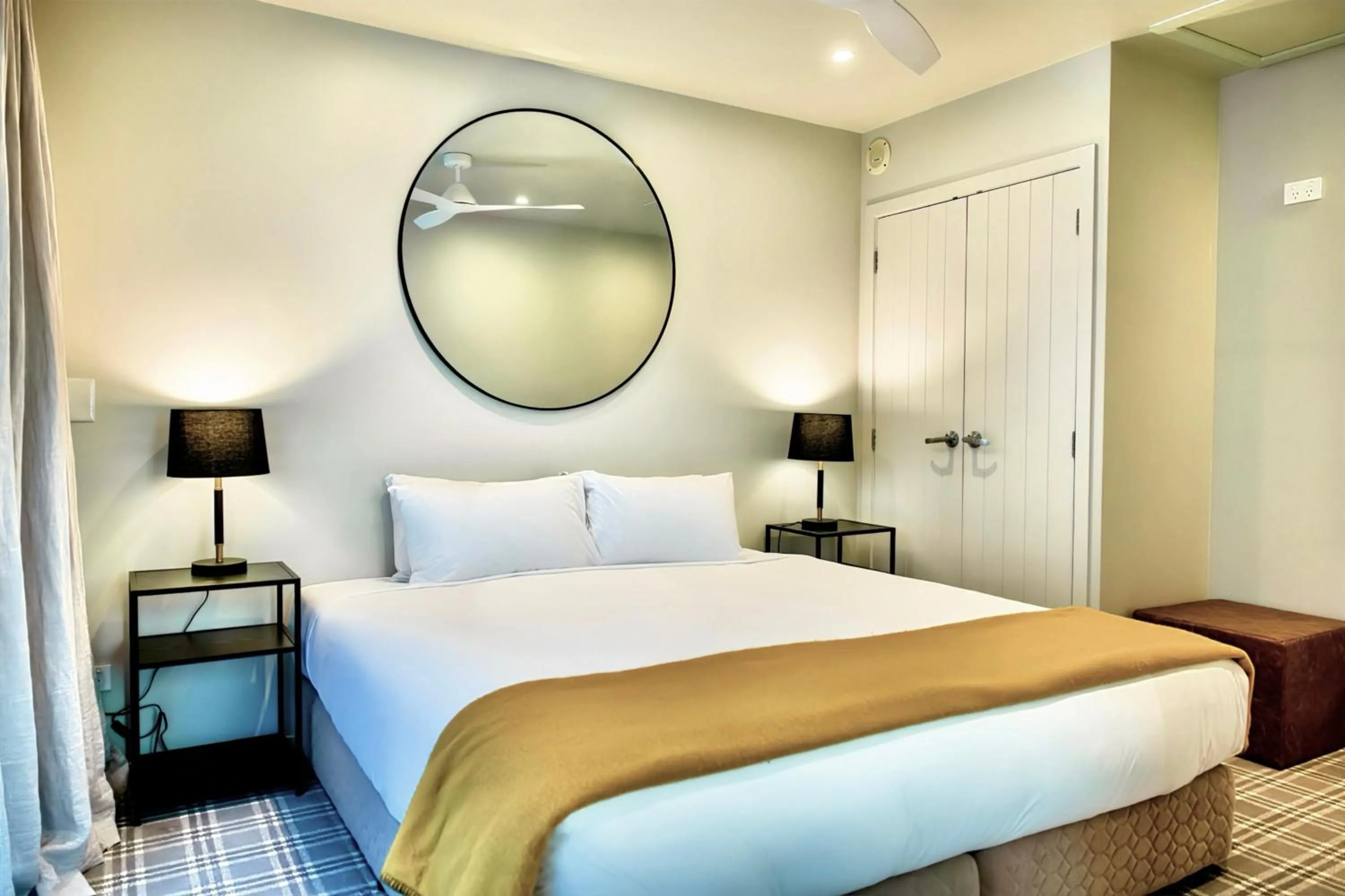 Bed in Oakridge Resort Lake Wanaka