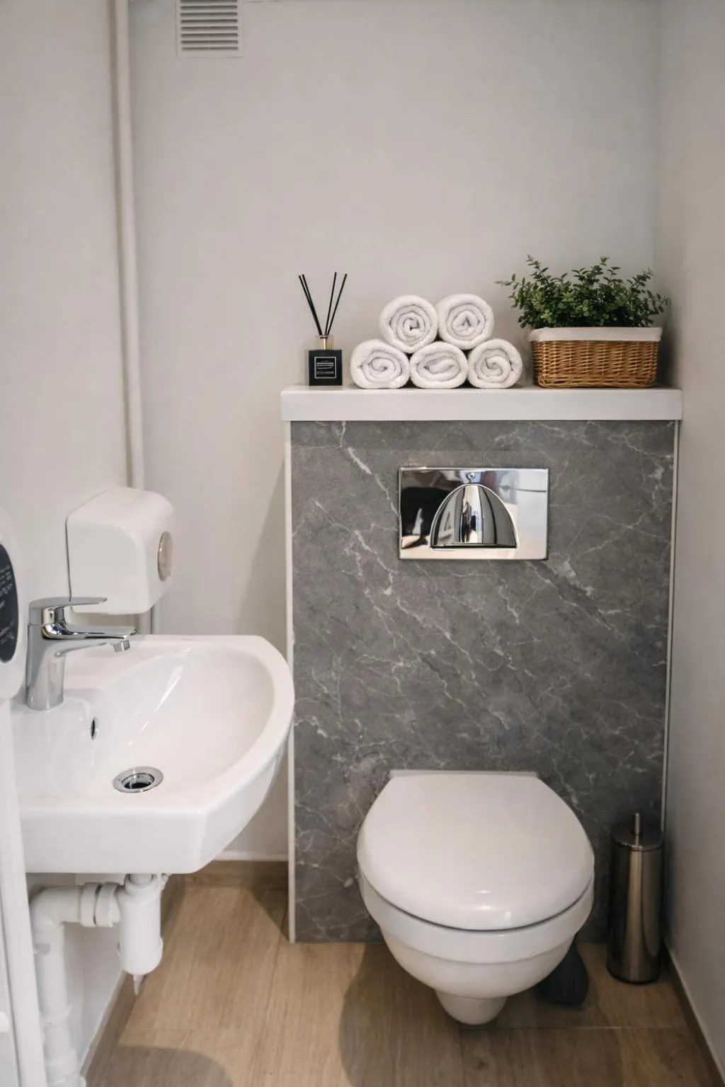 Toilet in Selfoss Hostel