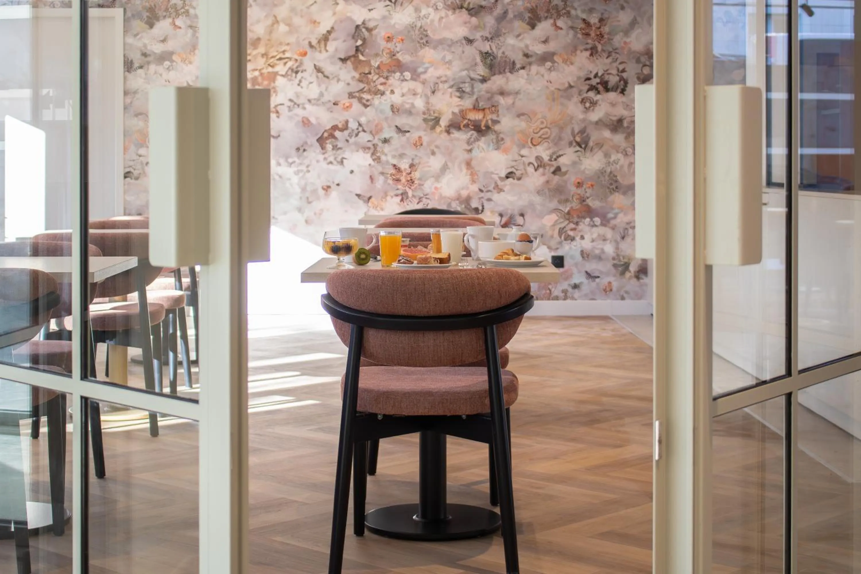 Breakfast in Brit Hotel Cahors - Le Valentré