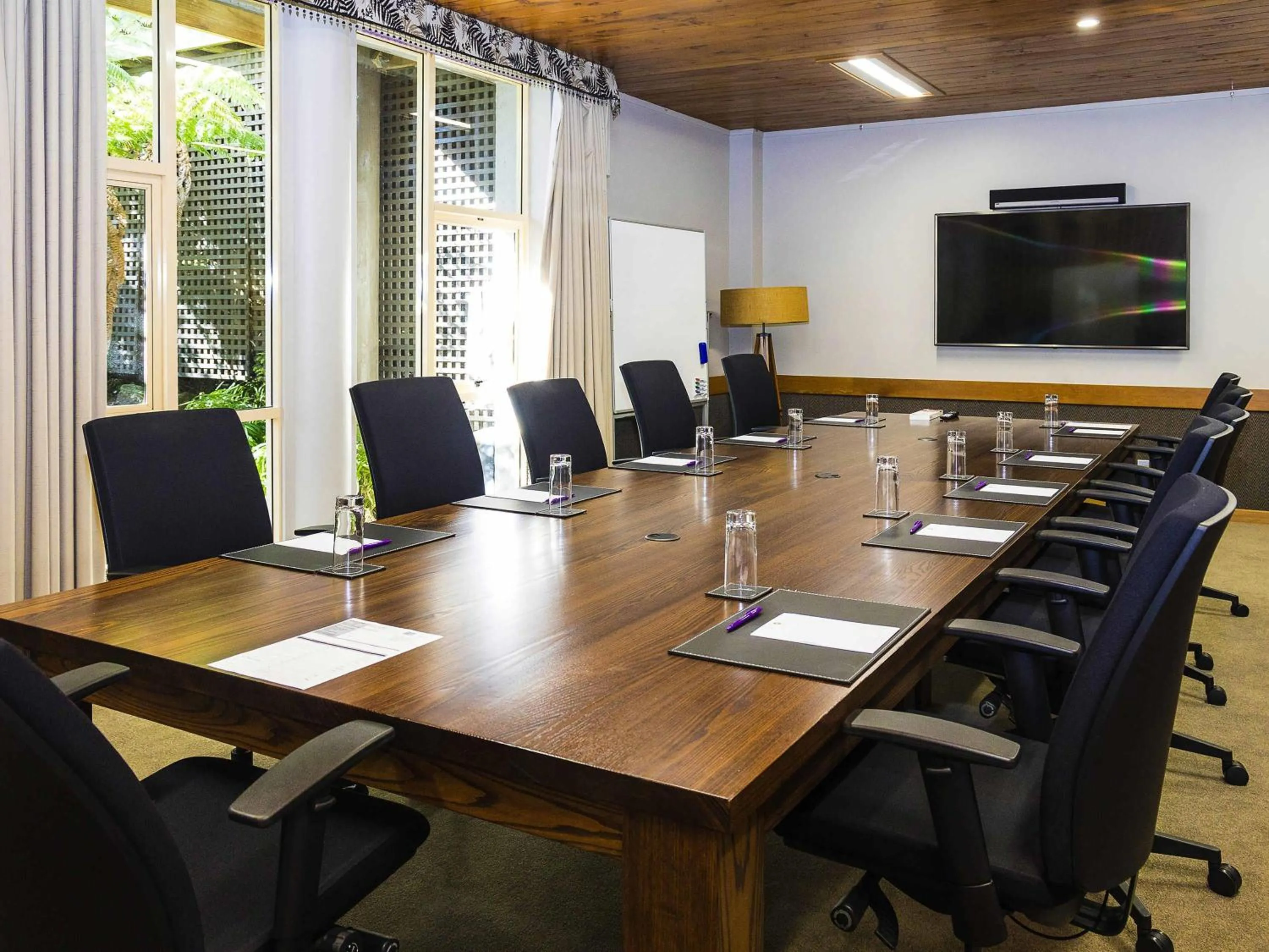 Meeting/conference room in Grand Mercure Puka Park Resort