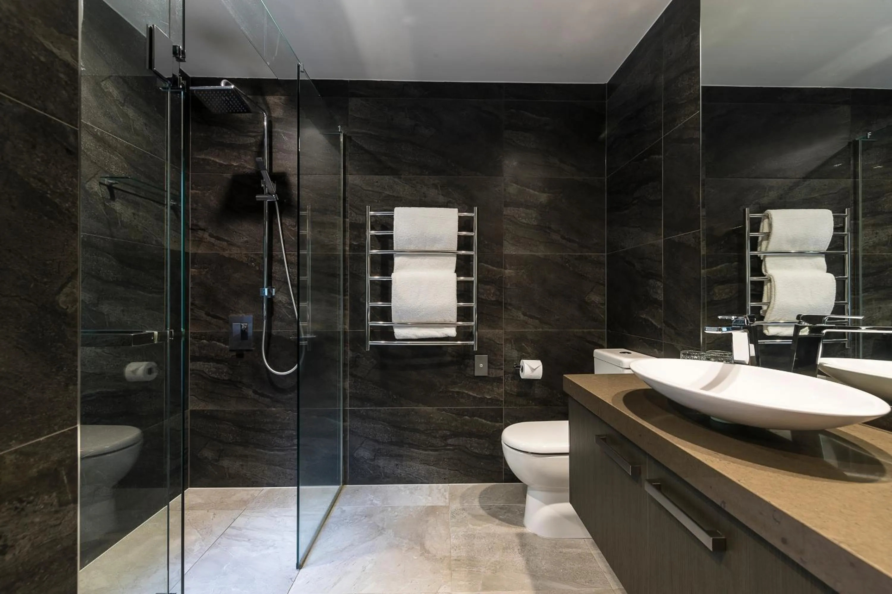 Bathroom in Grand Mercure Puka Park Resort