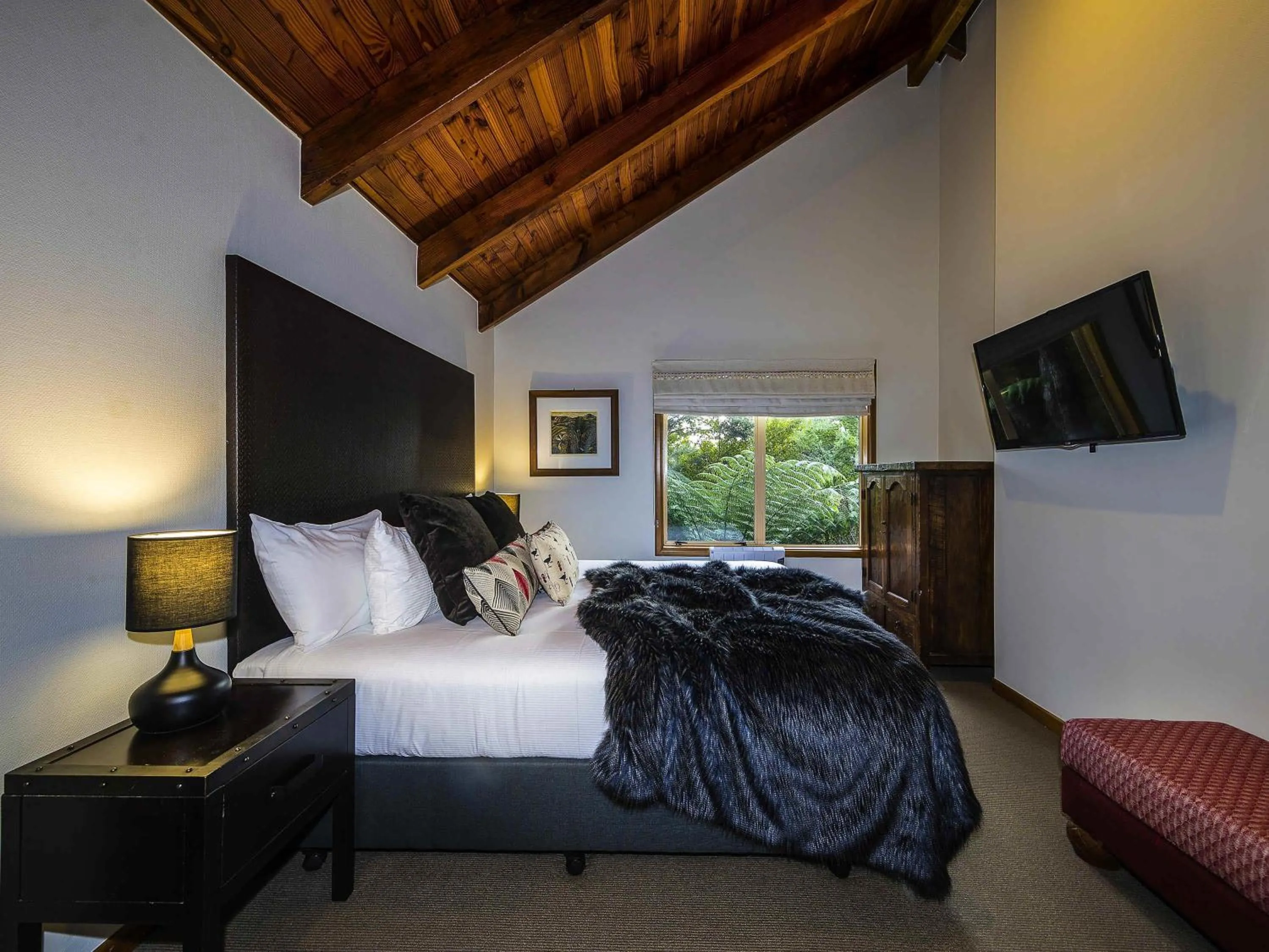 Bedroom, Bed in Grand Mercure Puka Park Resort