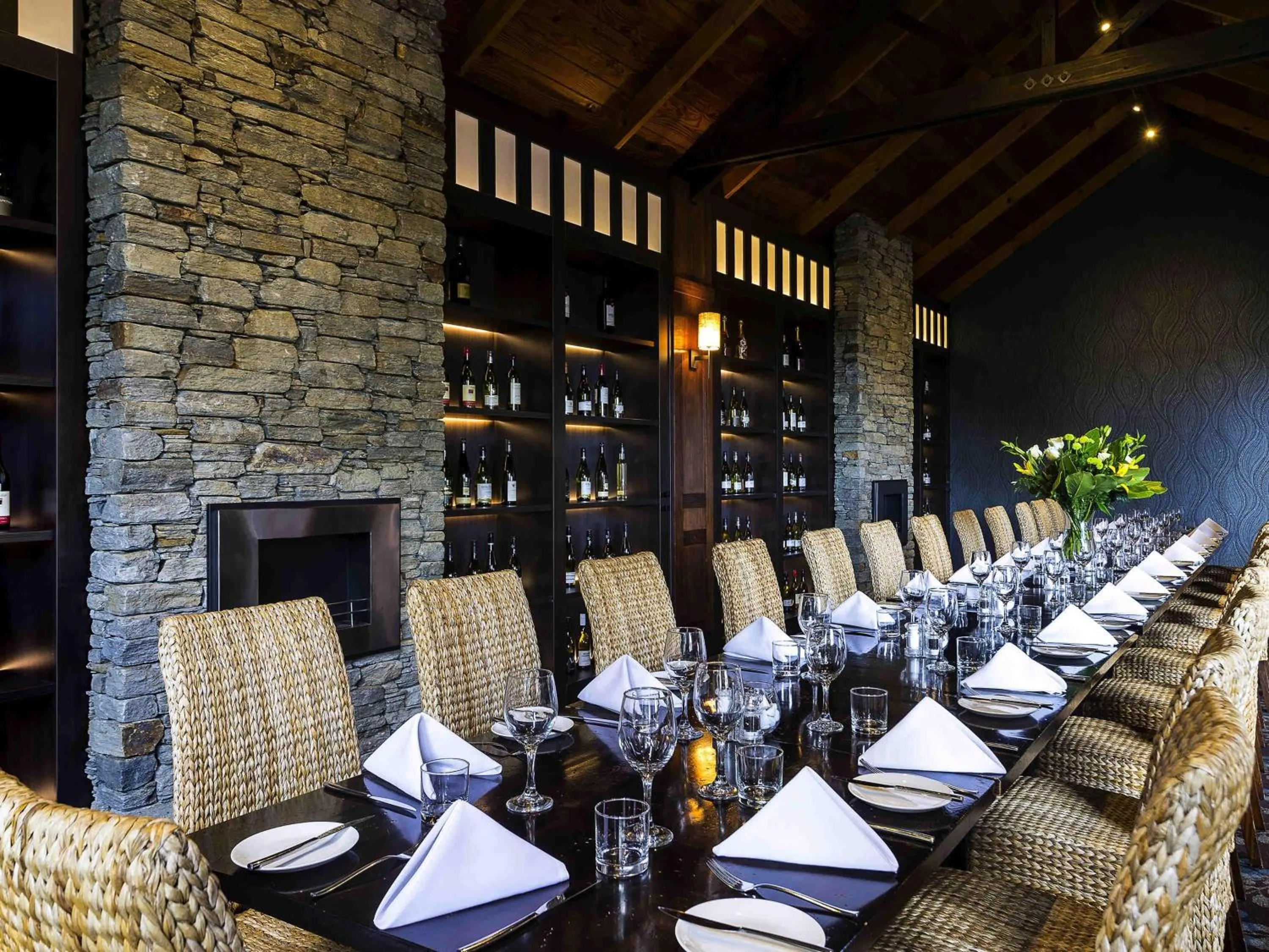 Restaurant/places to eat in Grand Mercure Puka Park Resort