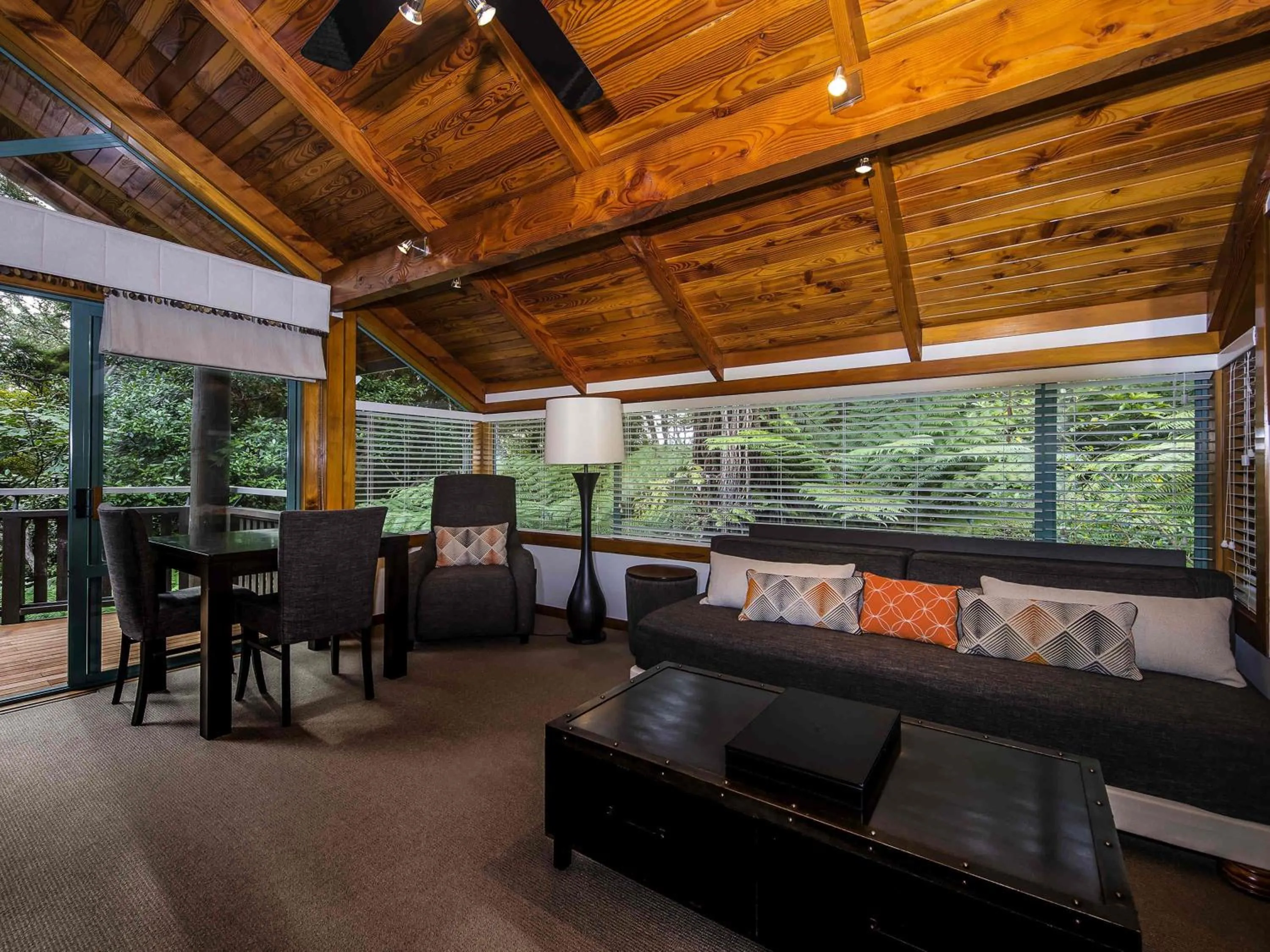 Bedroom in Grand Mercure Puka Park Resort