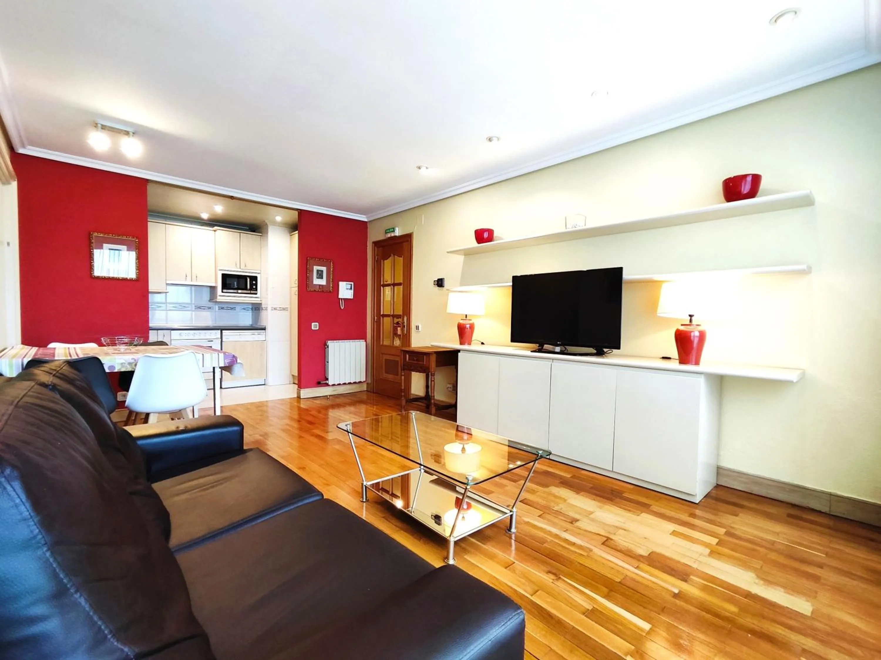 Communal lounge/ TV room in Gestión de Alojamientos Apartments