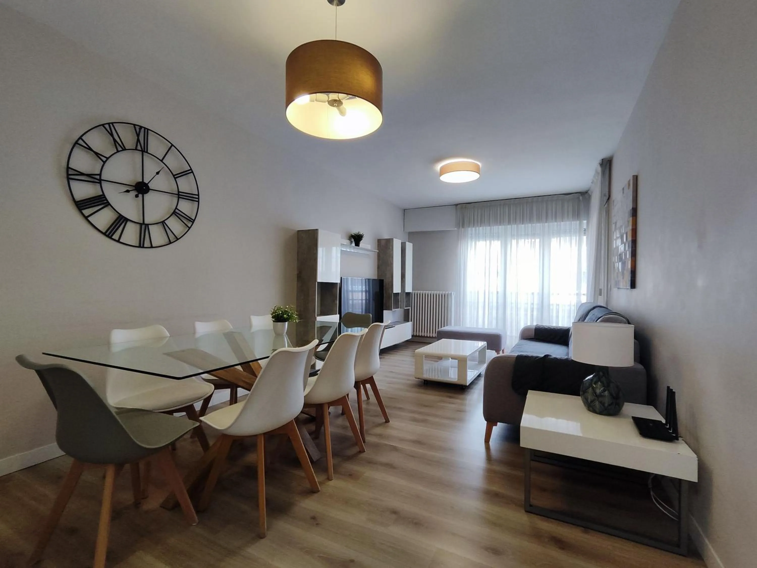 Communal lounge/ TV room in Gestión de Alojamientos Apartments