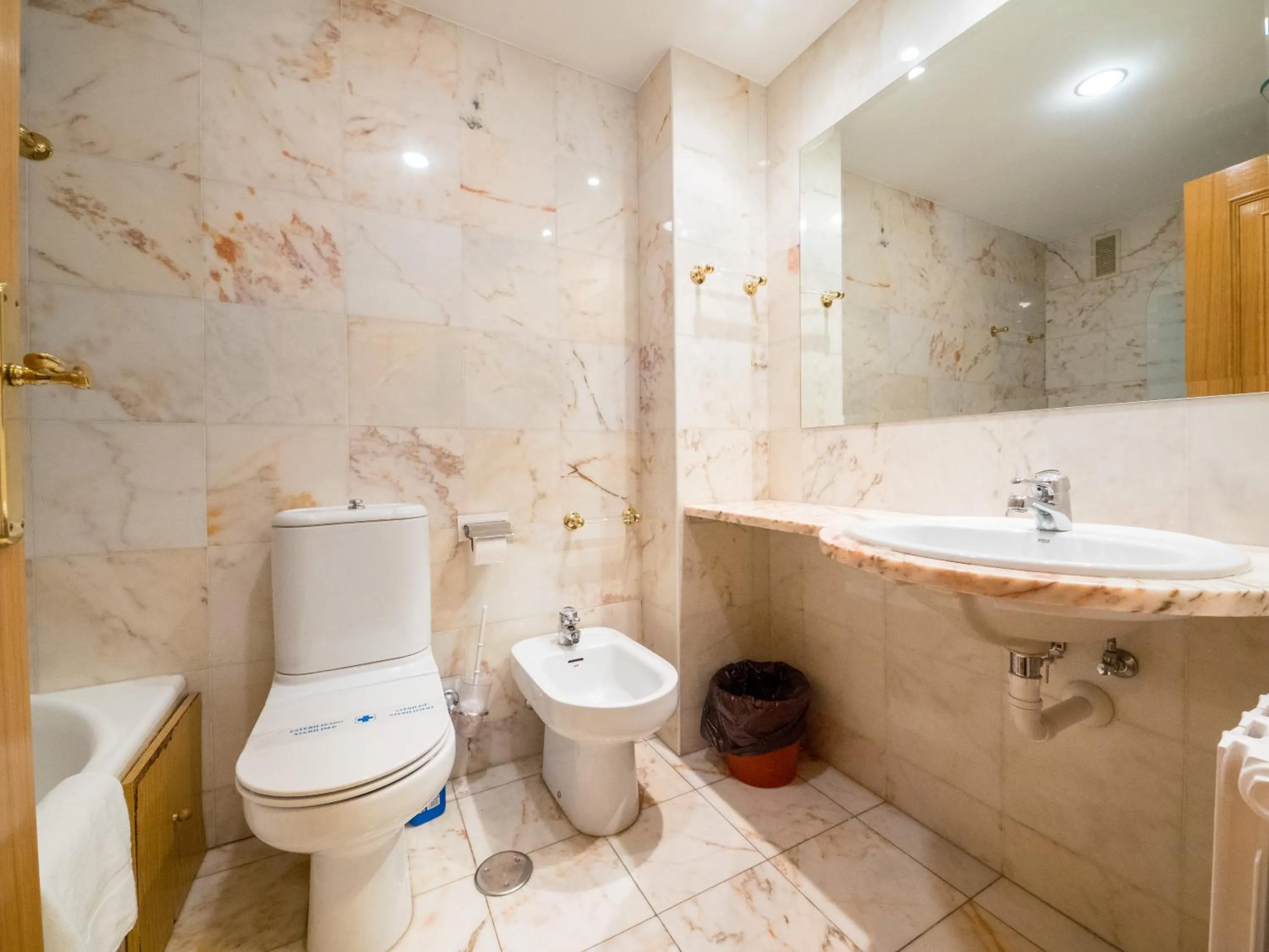 Bathroom in Gestión de Alojamientos Apartments