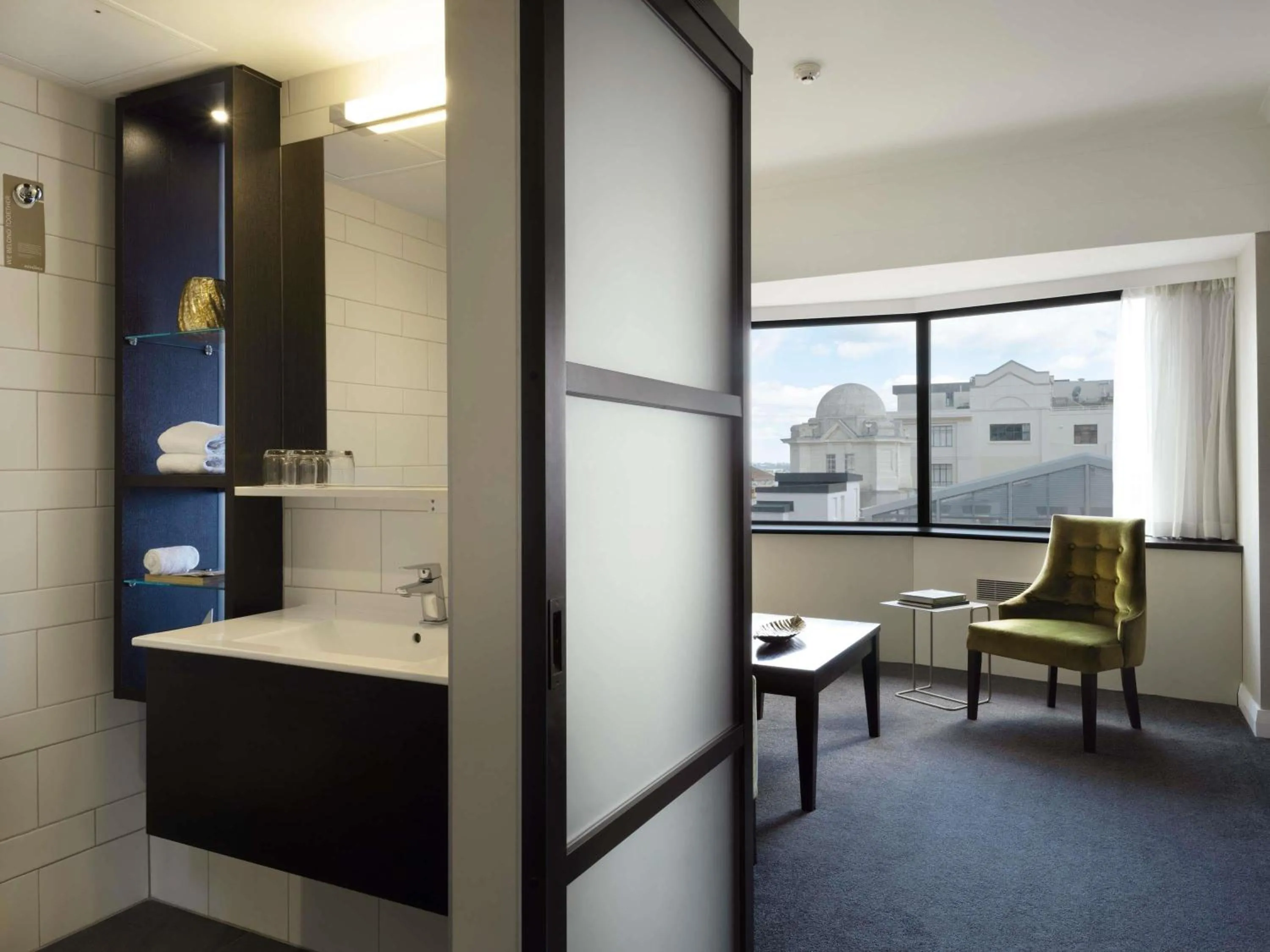 Bedroom in Mövenpick Hotel Auckland