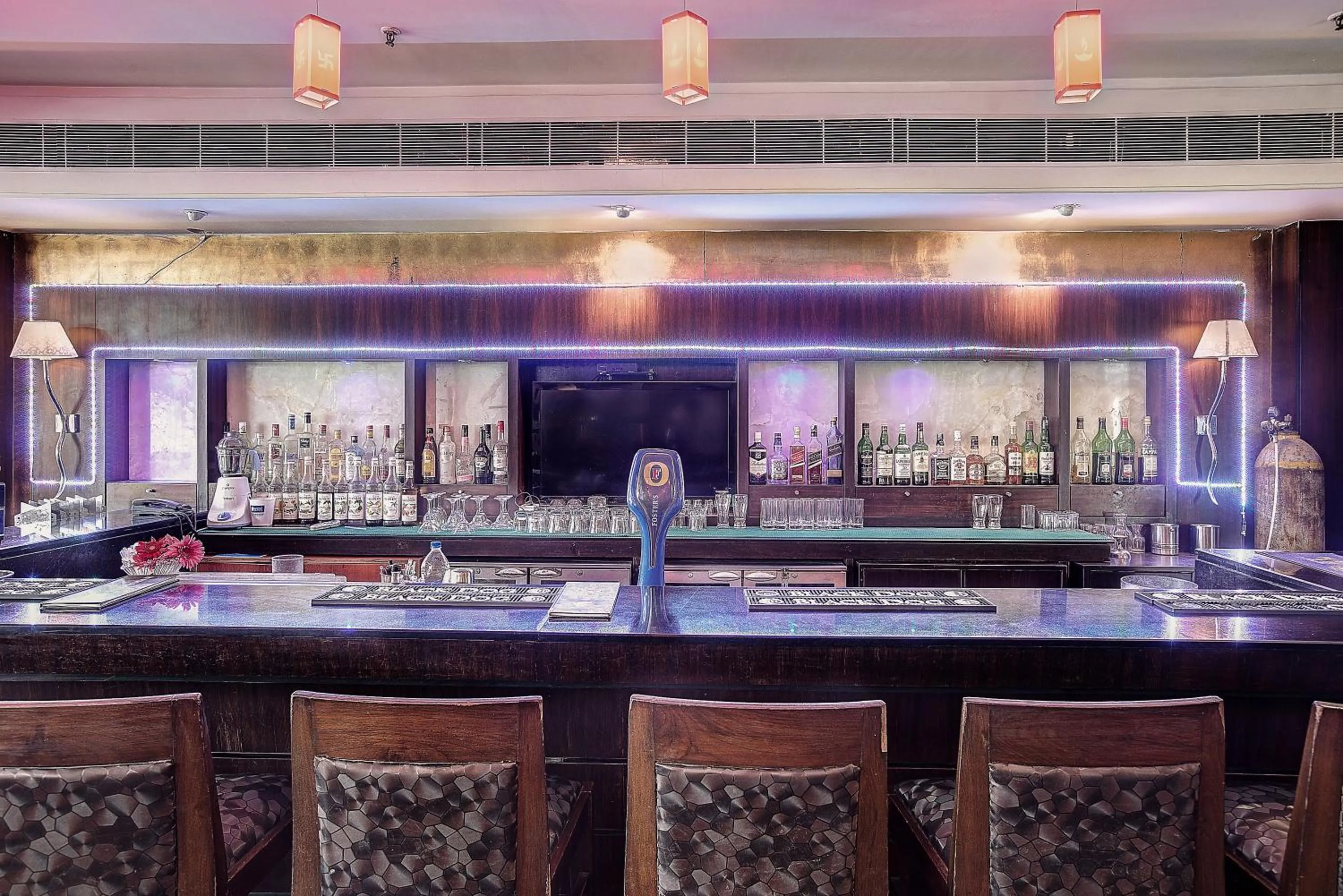 Lounge or bar in Western Court Panchkula