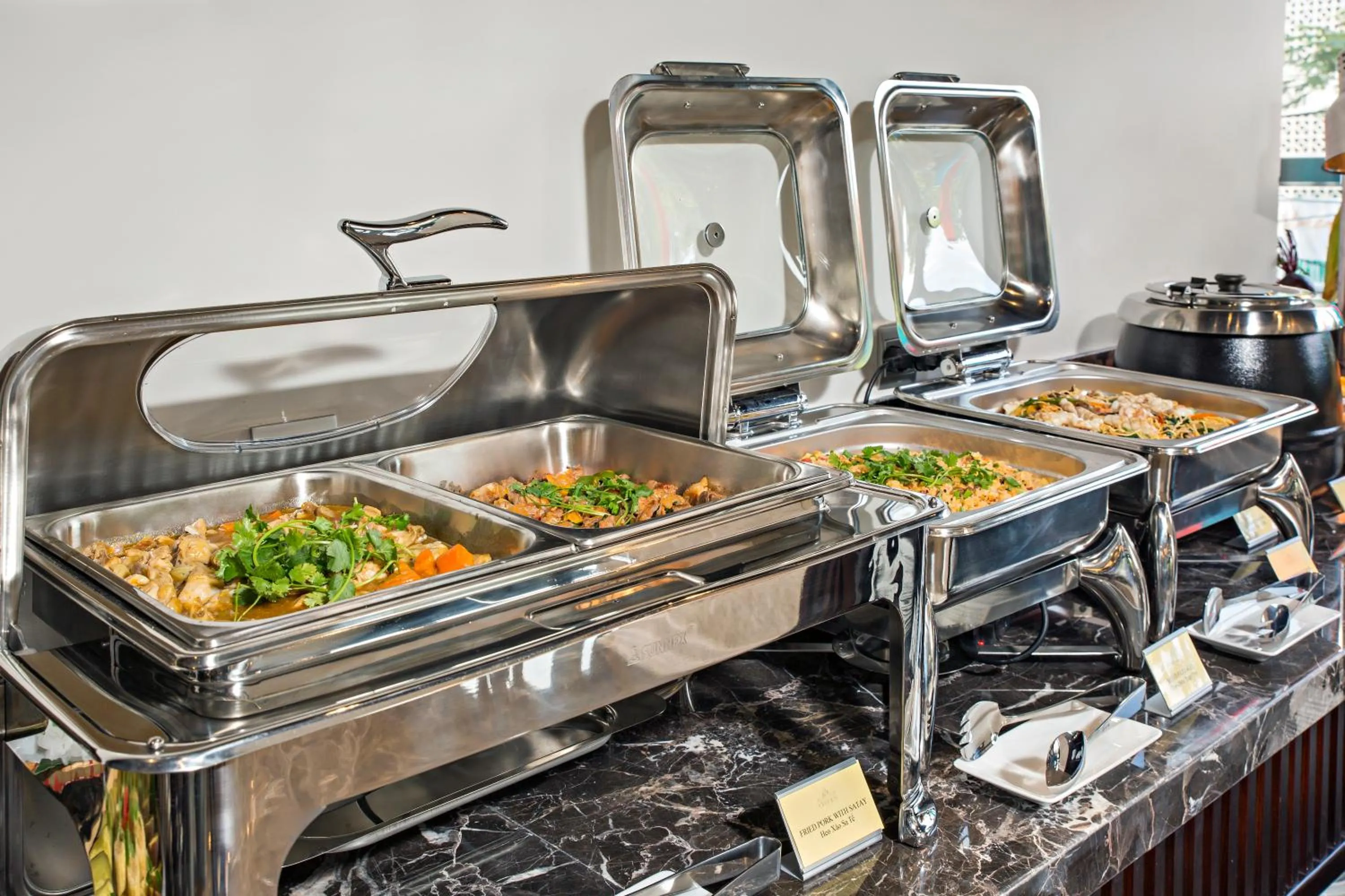 Food and drinks in Cosmos Hotel Danang