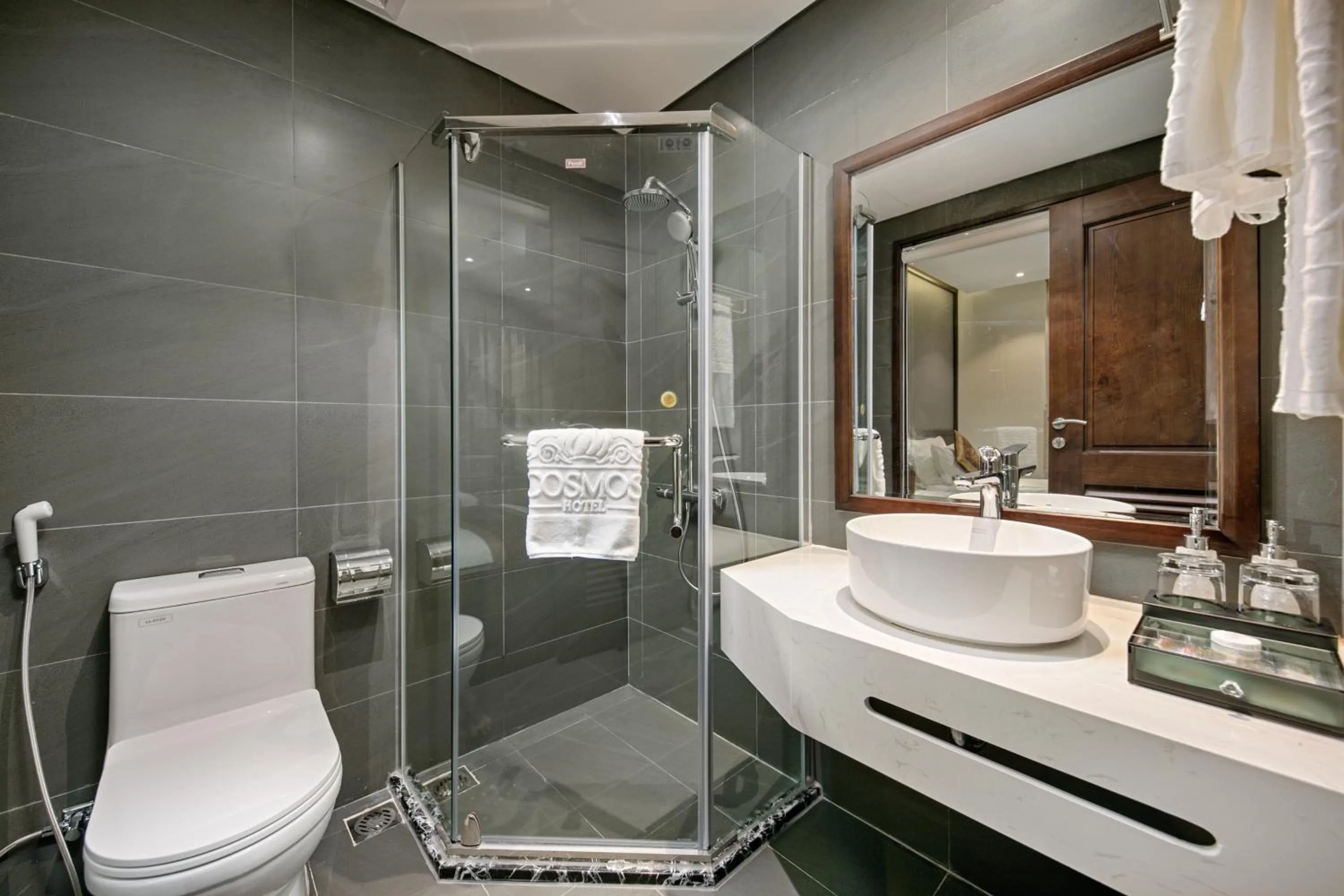 Toilet in Cosmos Hotel Danang