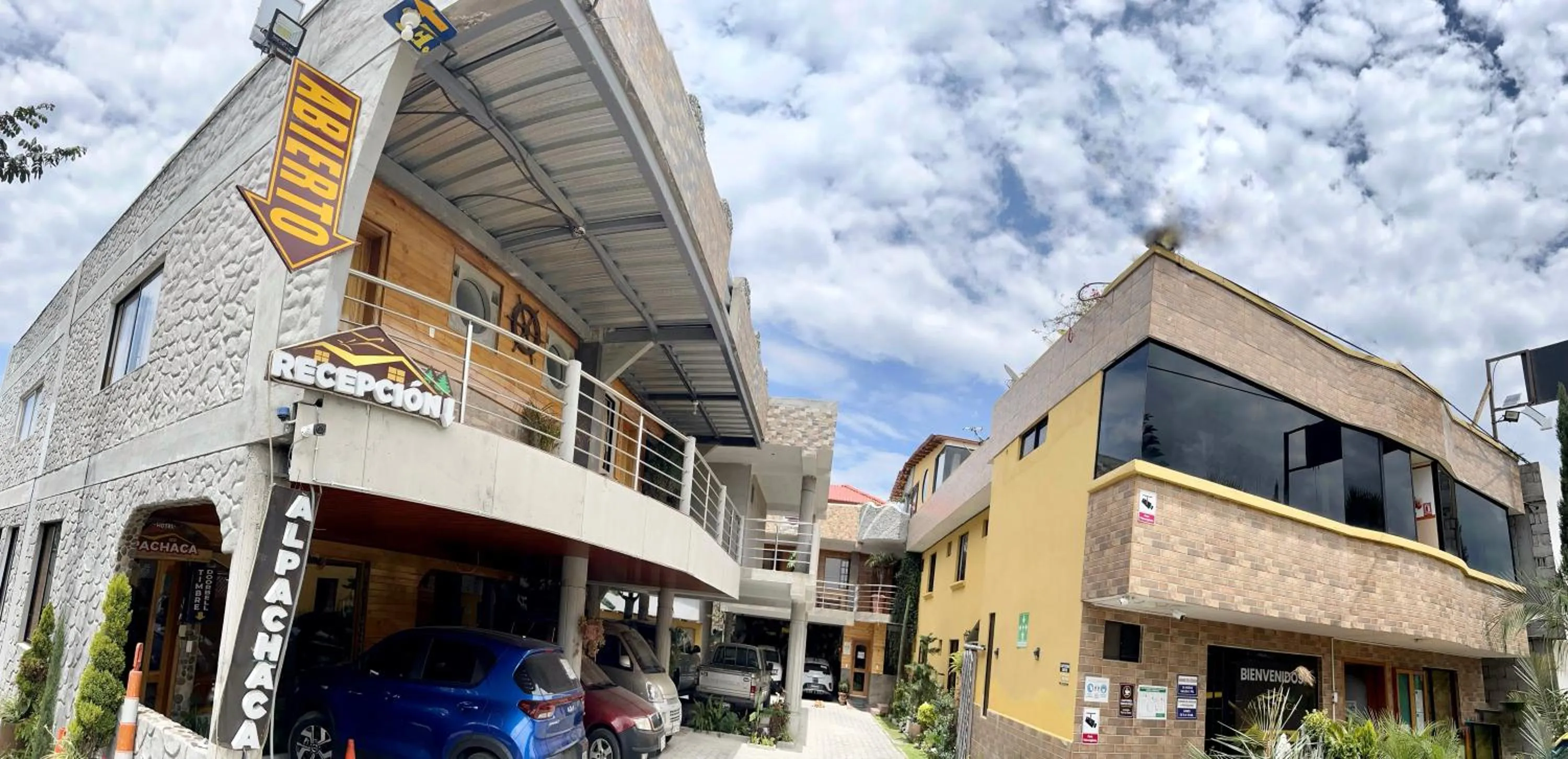Property building in Hostal Alpachaca - New Quito Airport