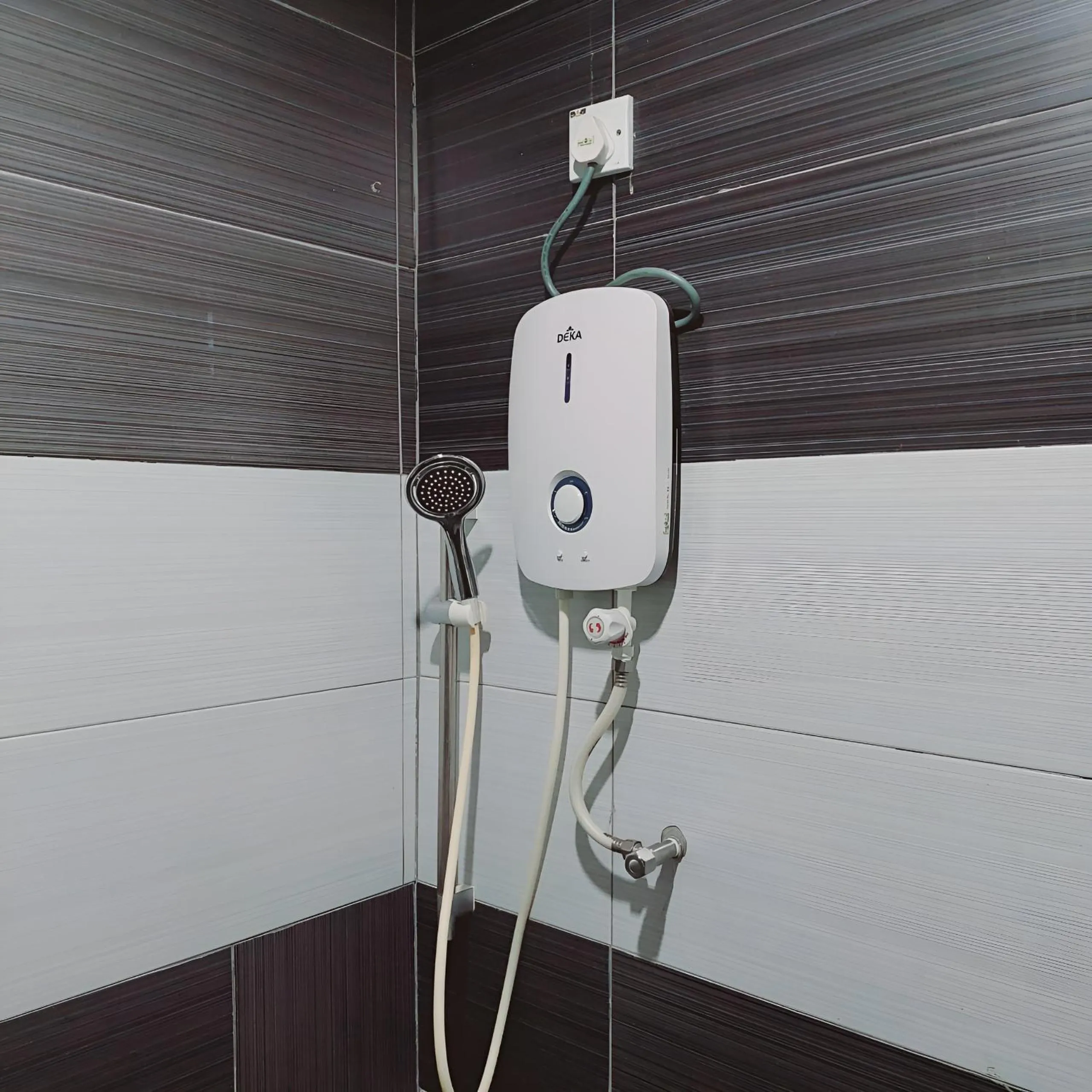 Shower in Hotel Lean Fatt