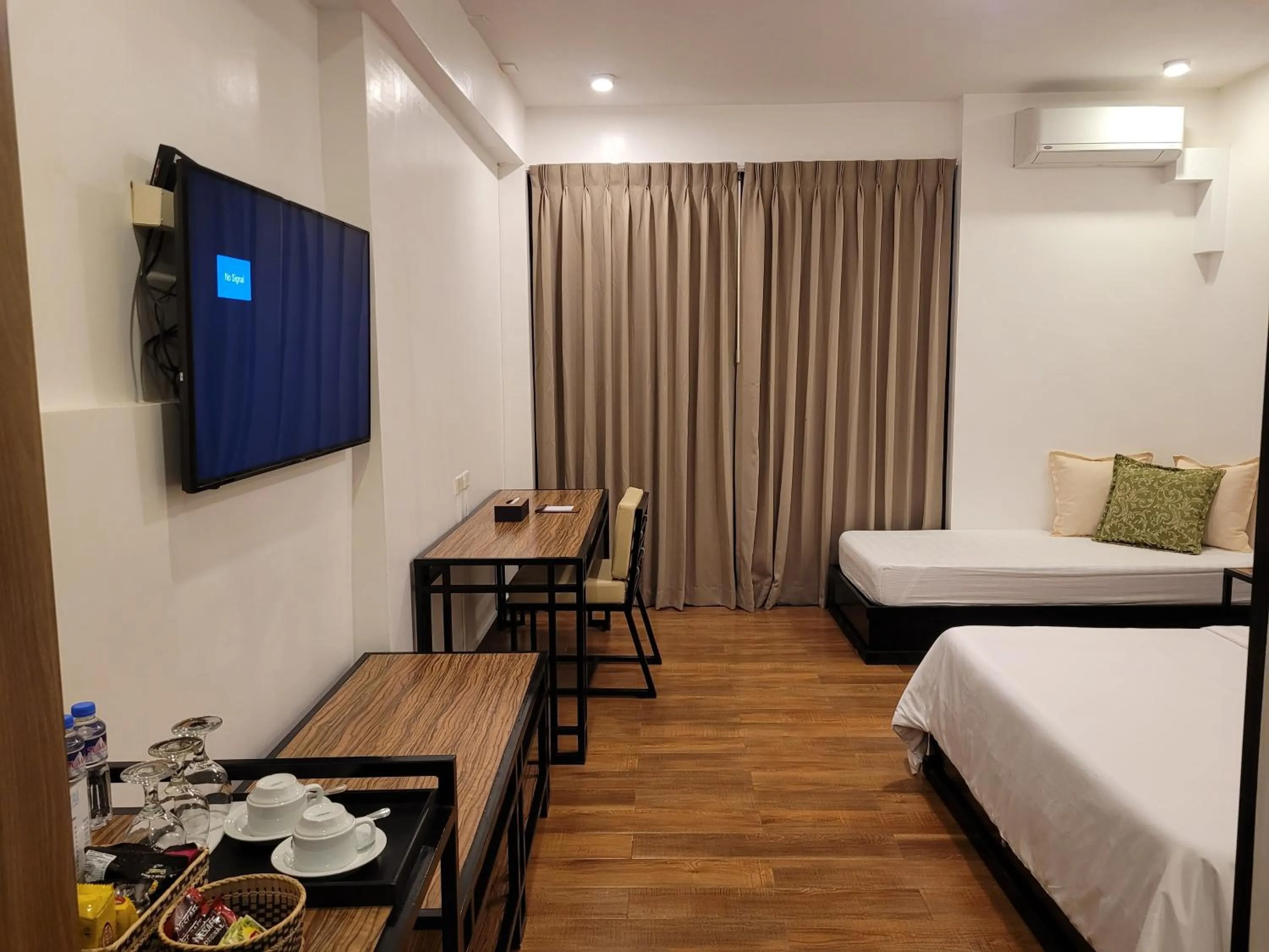 Bedroom, Bed in Fernvale Leisure Club and Resort