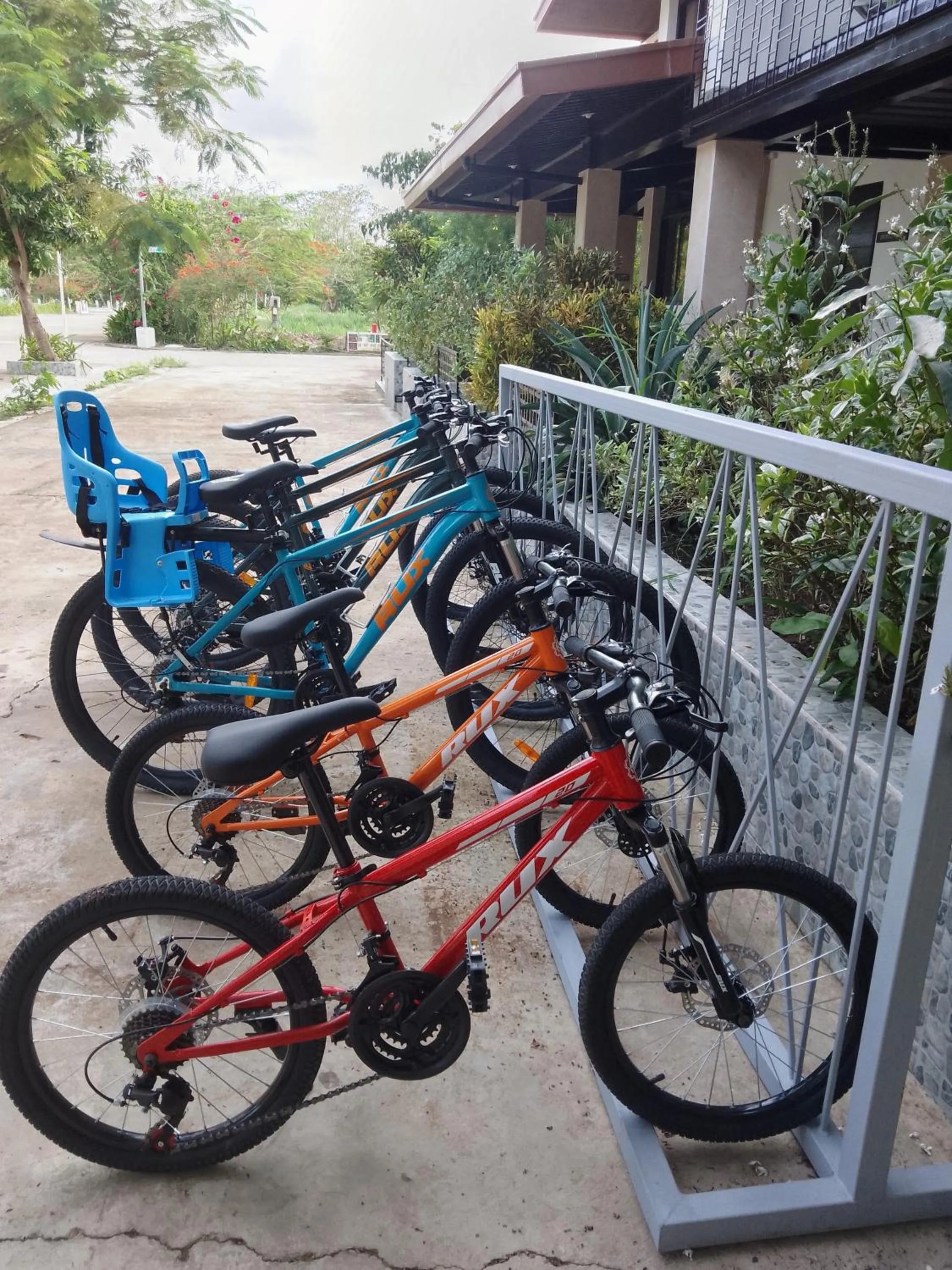 Cycling in Fernvale Leisure Club and Resort