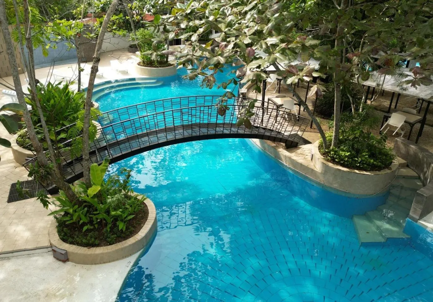Swimming pool in Fernvale Leisure Club and Resort