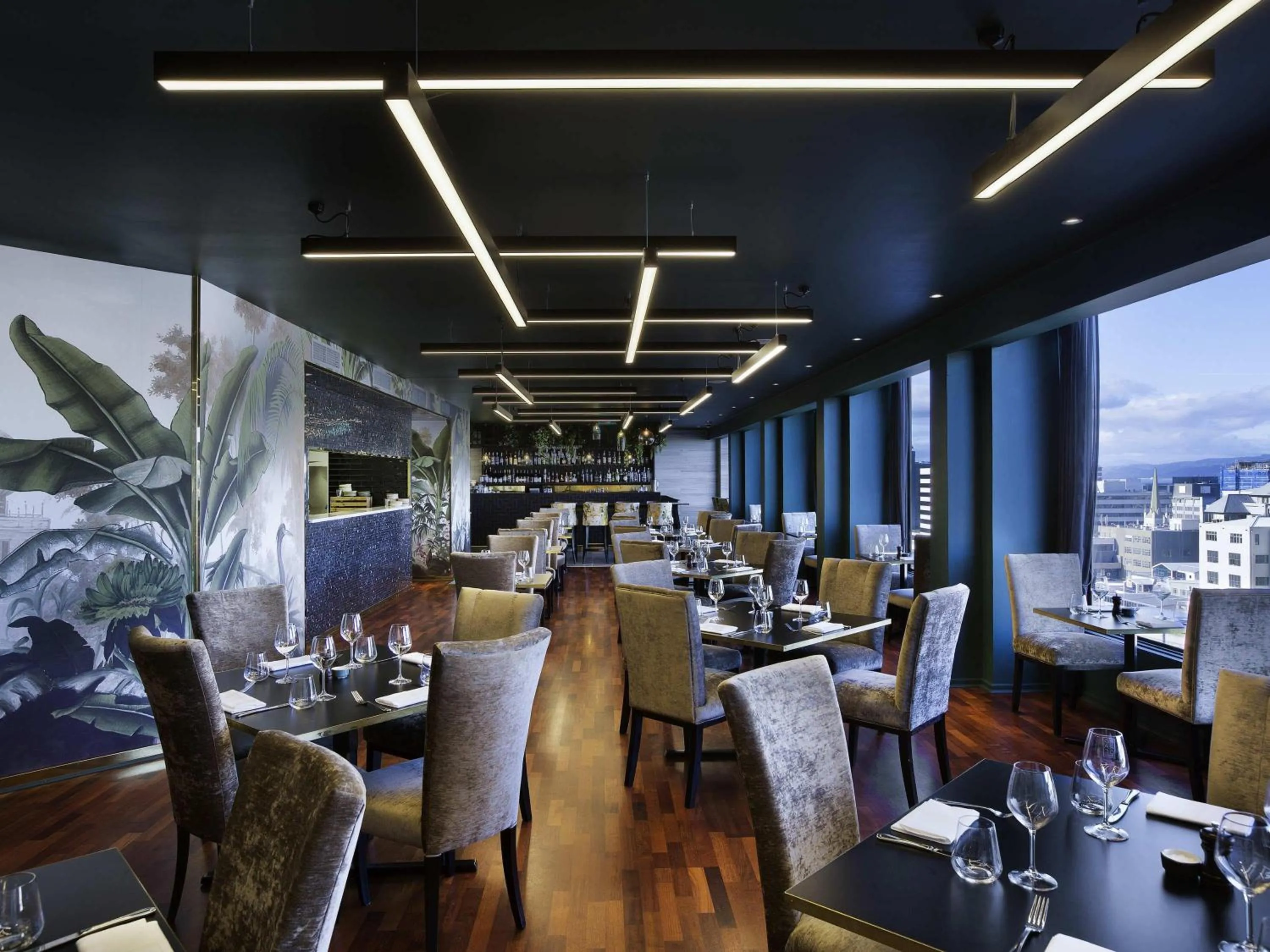 Restaurant/places to eat in Mövenpick Hotel Wellington