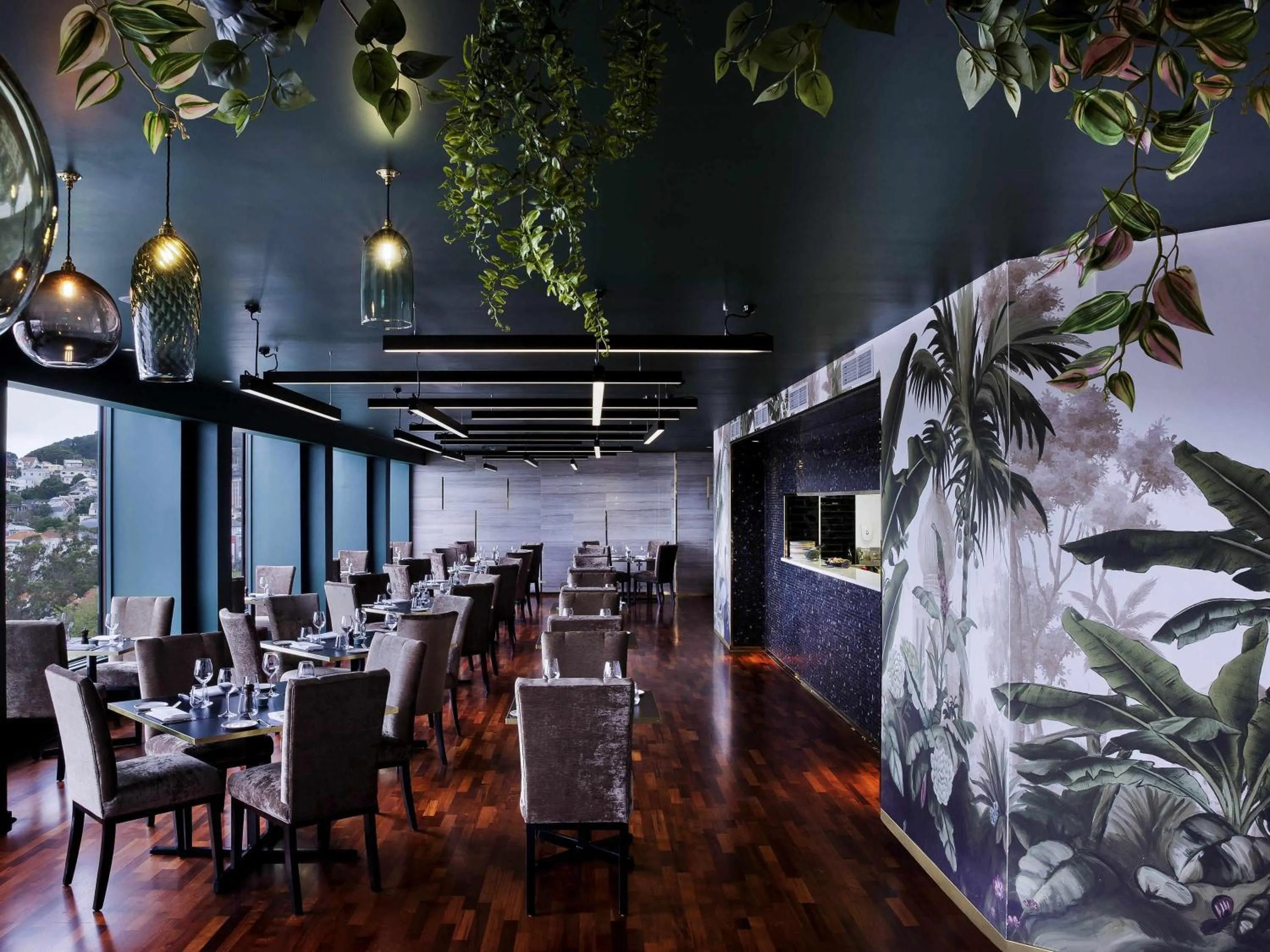 Restaurant/places to eat in Mövenpick Hotel Wellington