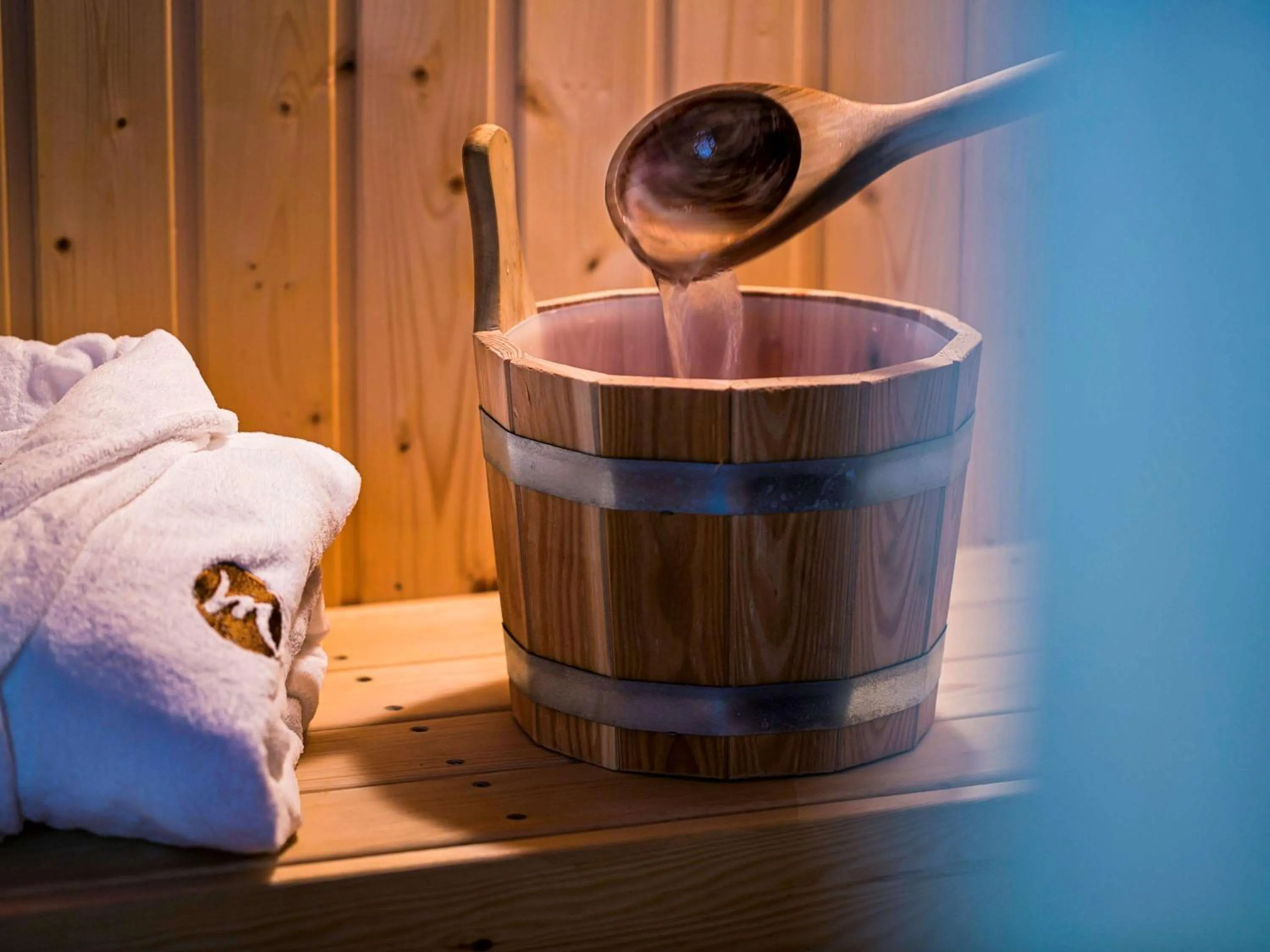 Sauna in Mövenpick Hotel Wellington