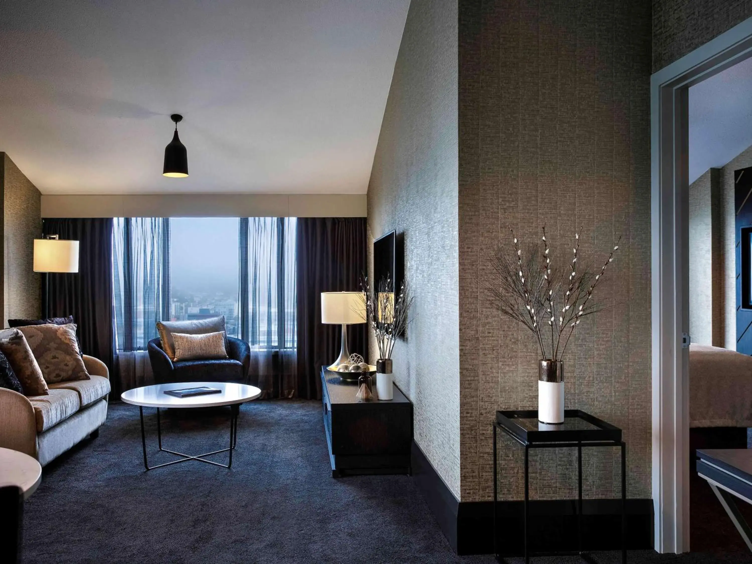 Superior Family Suite in Mövenpick Hotel Wellington Superior Family Suite in Mövenpick Hotel Wellington