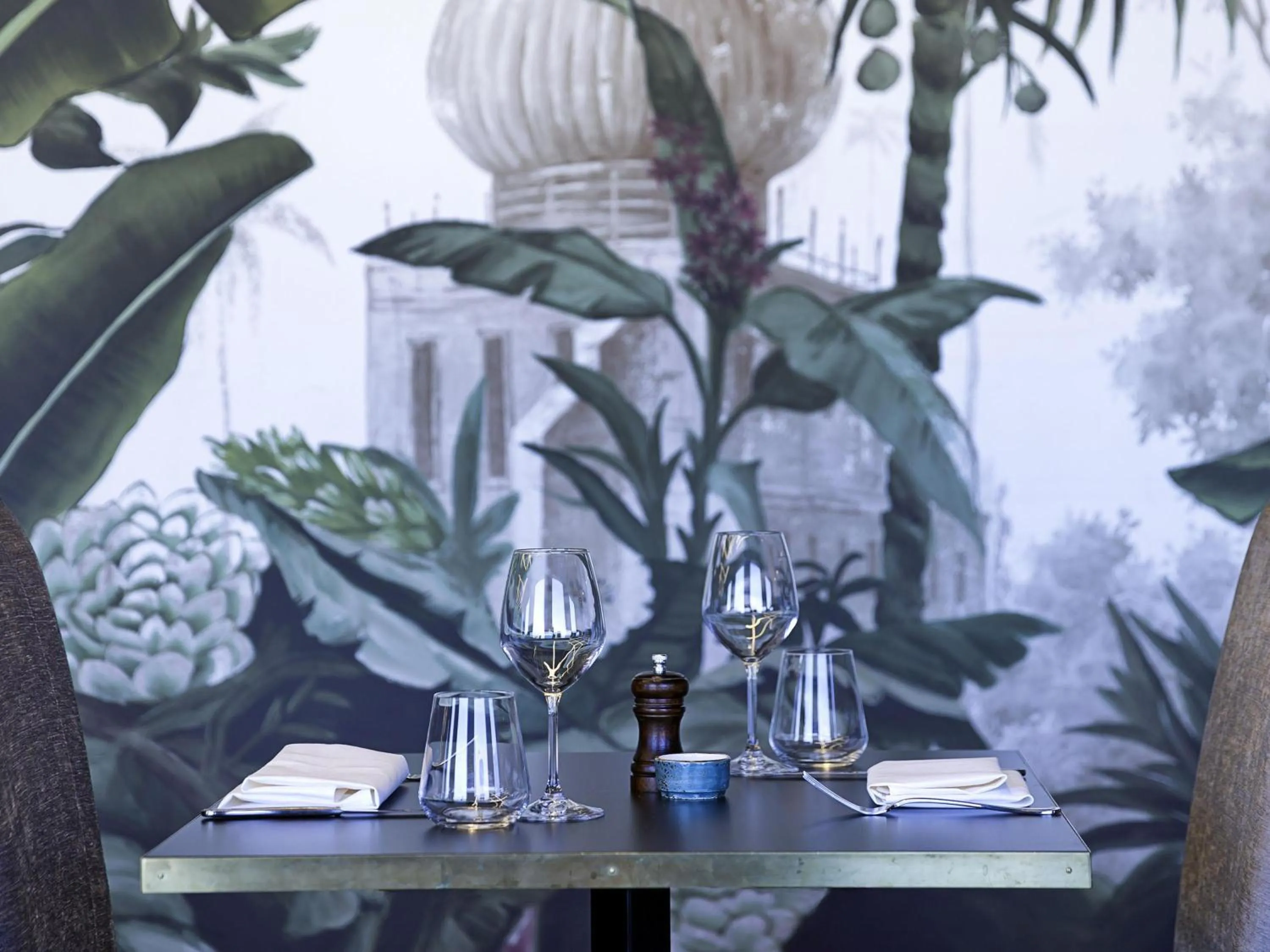 Restaurant/places to eat in Mövenpick Hotel Wellington