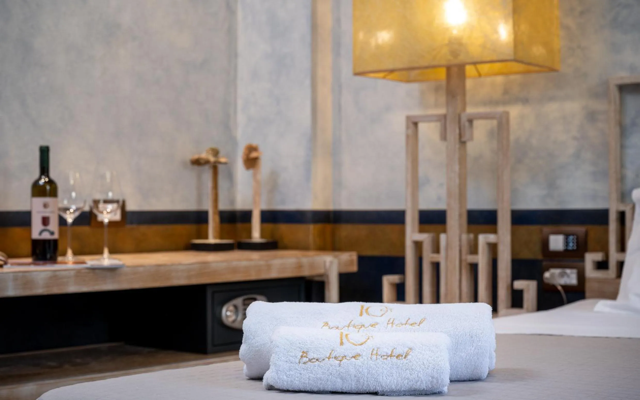 Bed in 10GR Boutique Hotel & Wine Bar