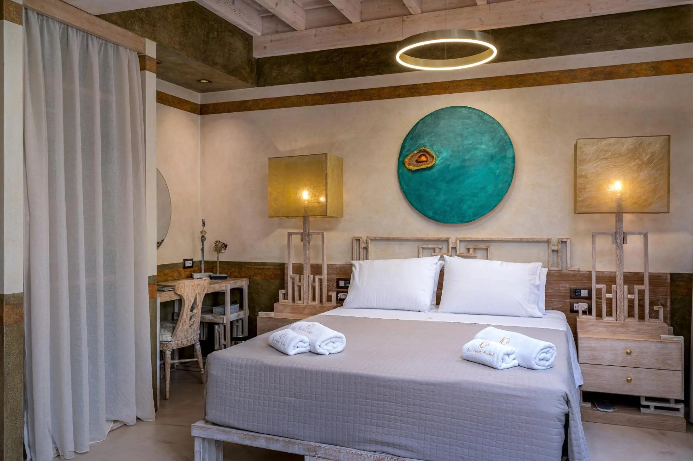 Bed in 10GR Boutique Hotel & Wine Bar