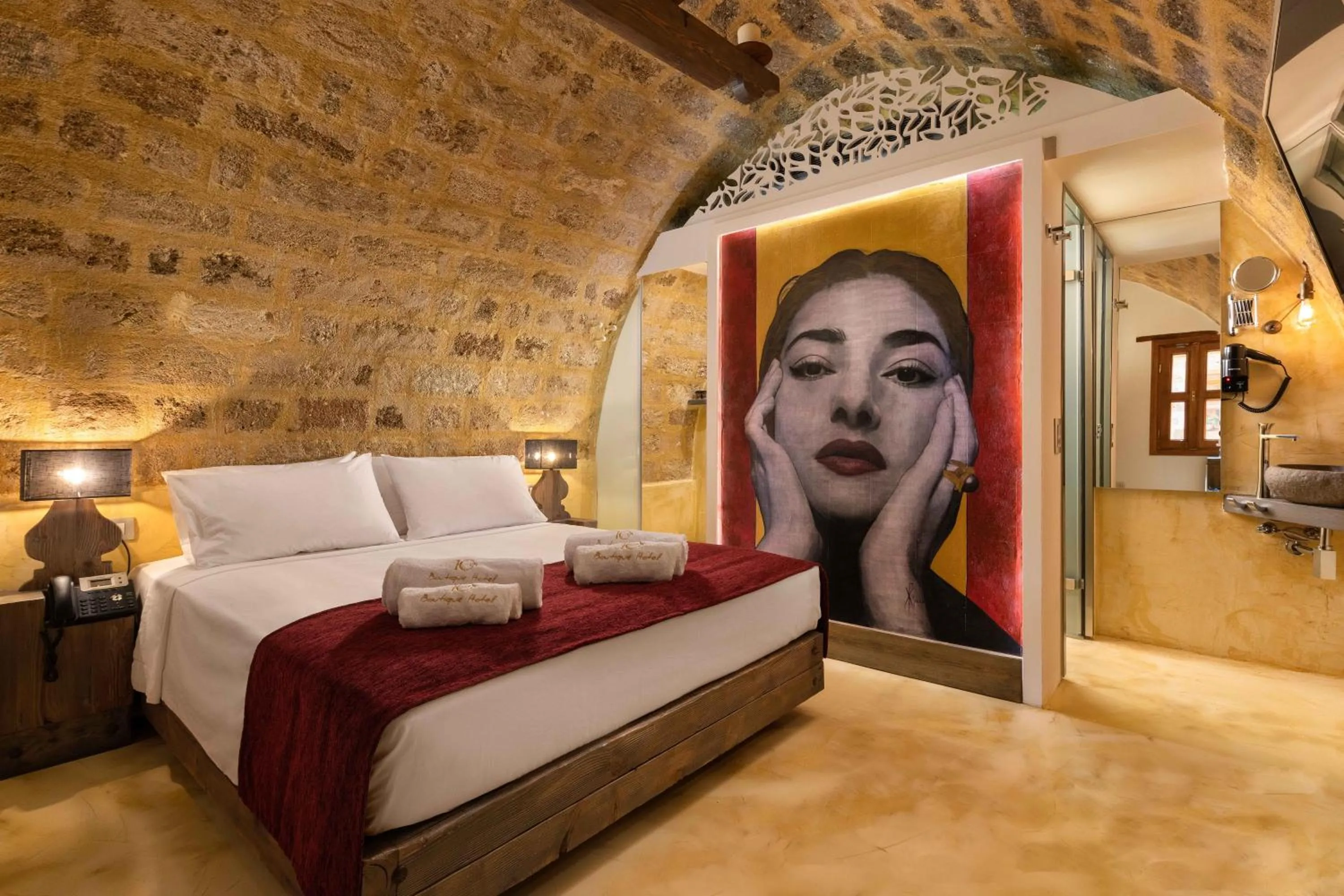 Bed in 10GR Boutique Hotel & Wine Bar