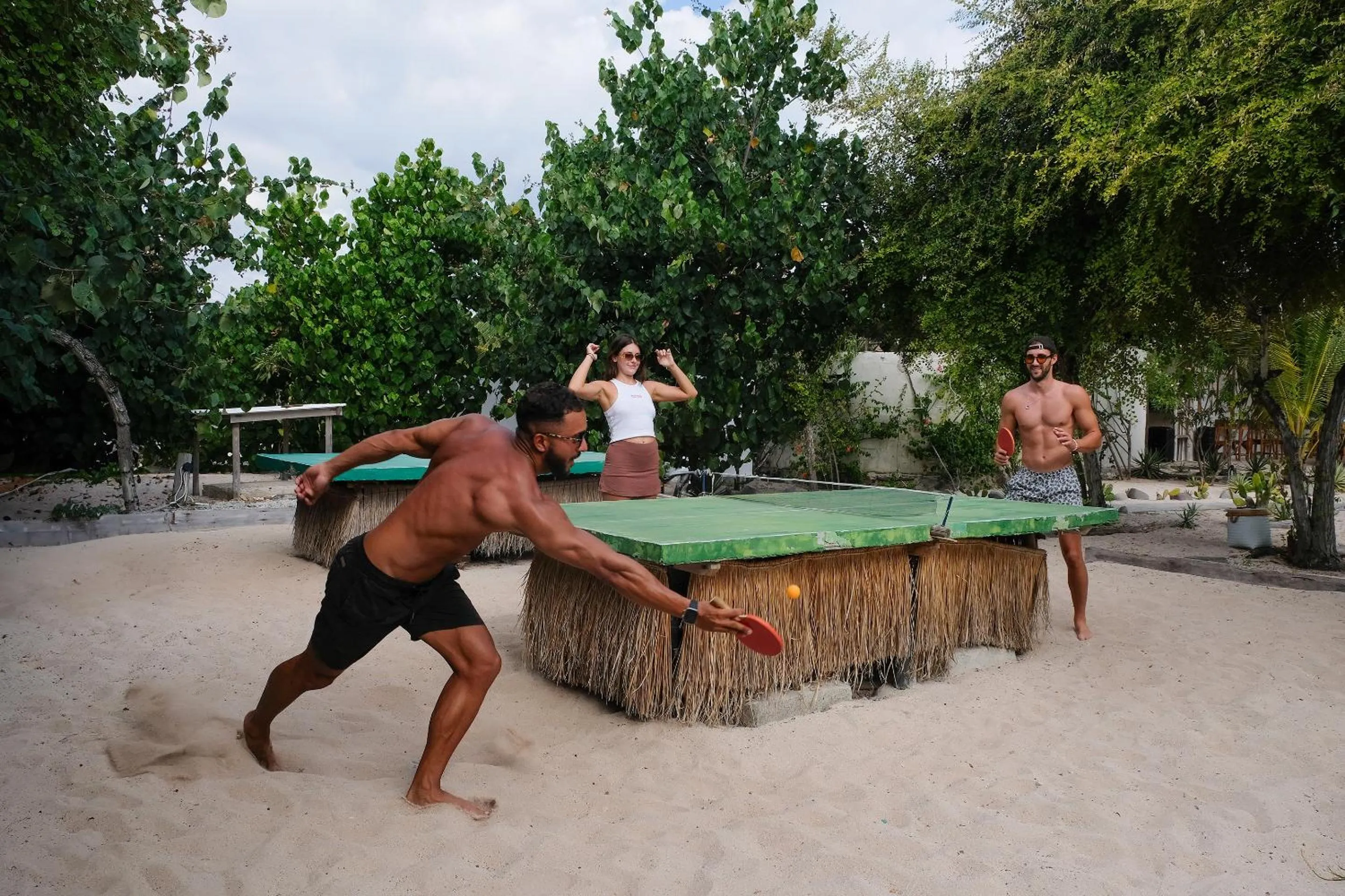 Le Pirate Island - Adults Only