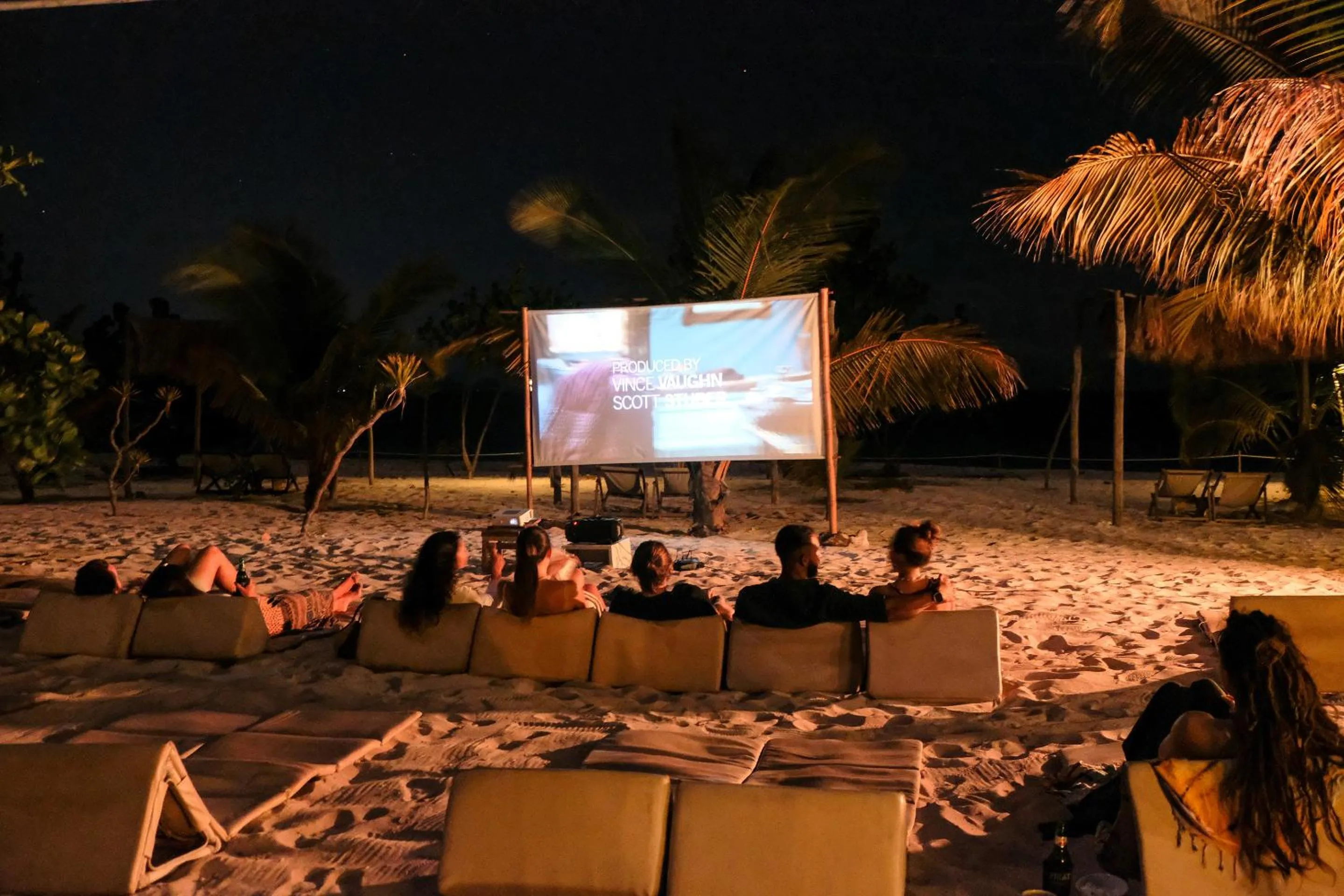 Le Pirate Island - Adults Only