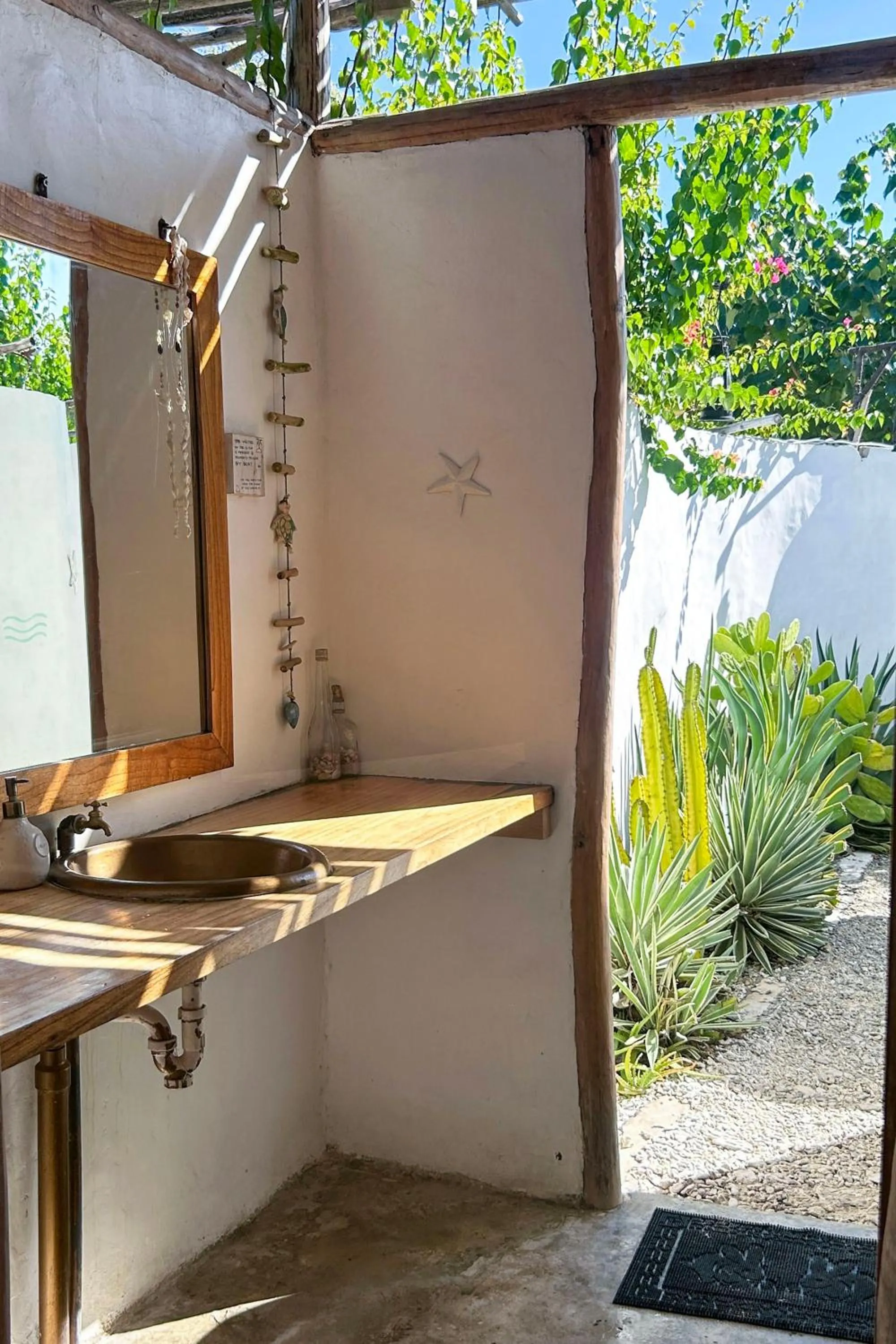 Le Pirate Island - Adults Only