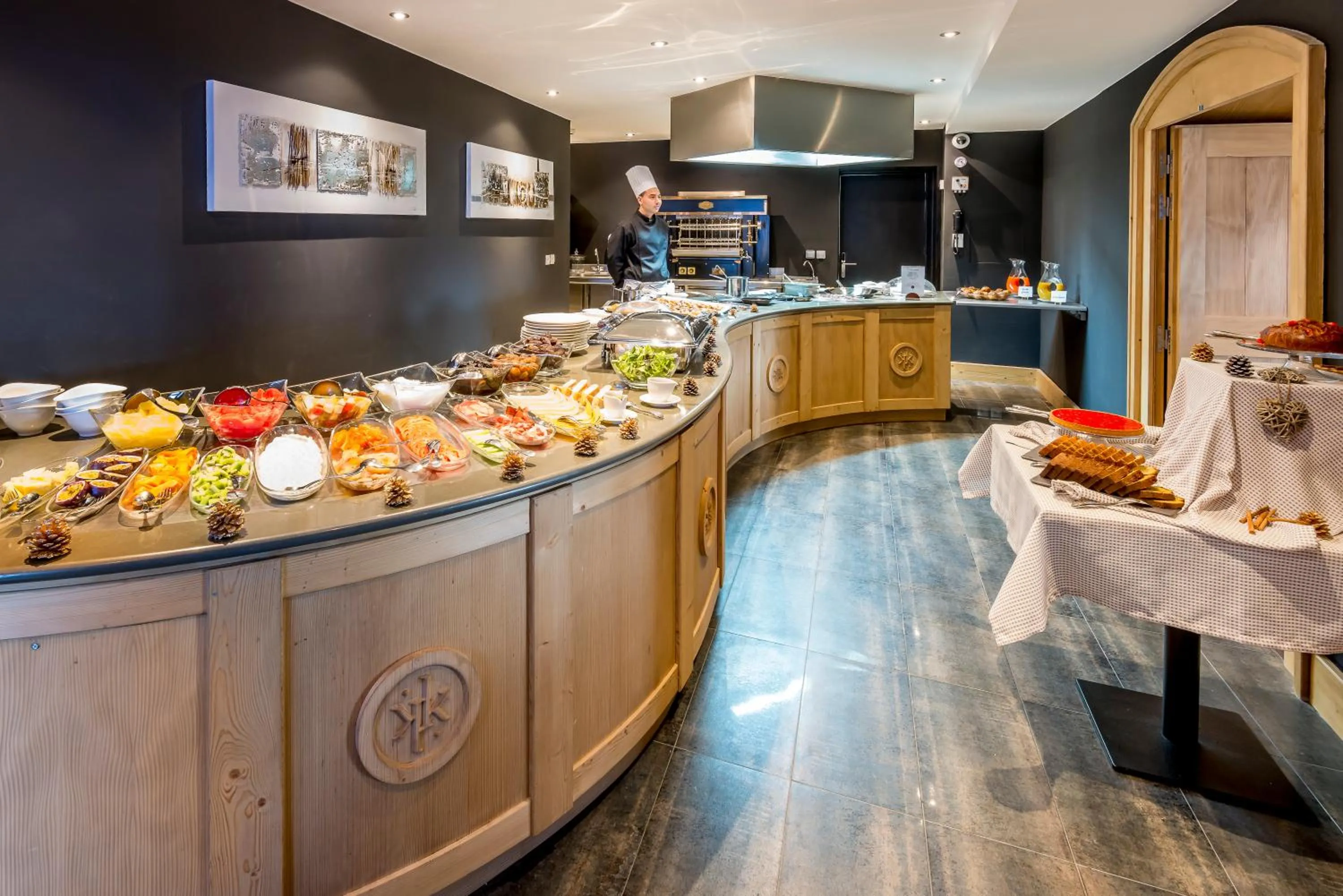 Breakfast in Le Kaïla