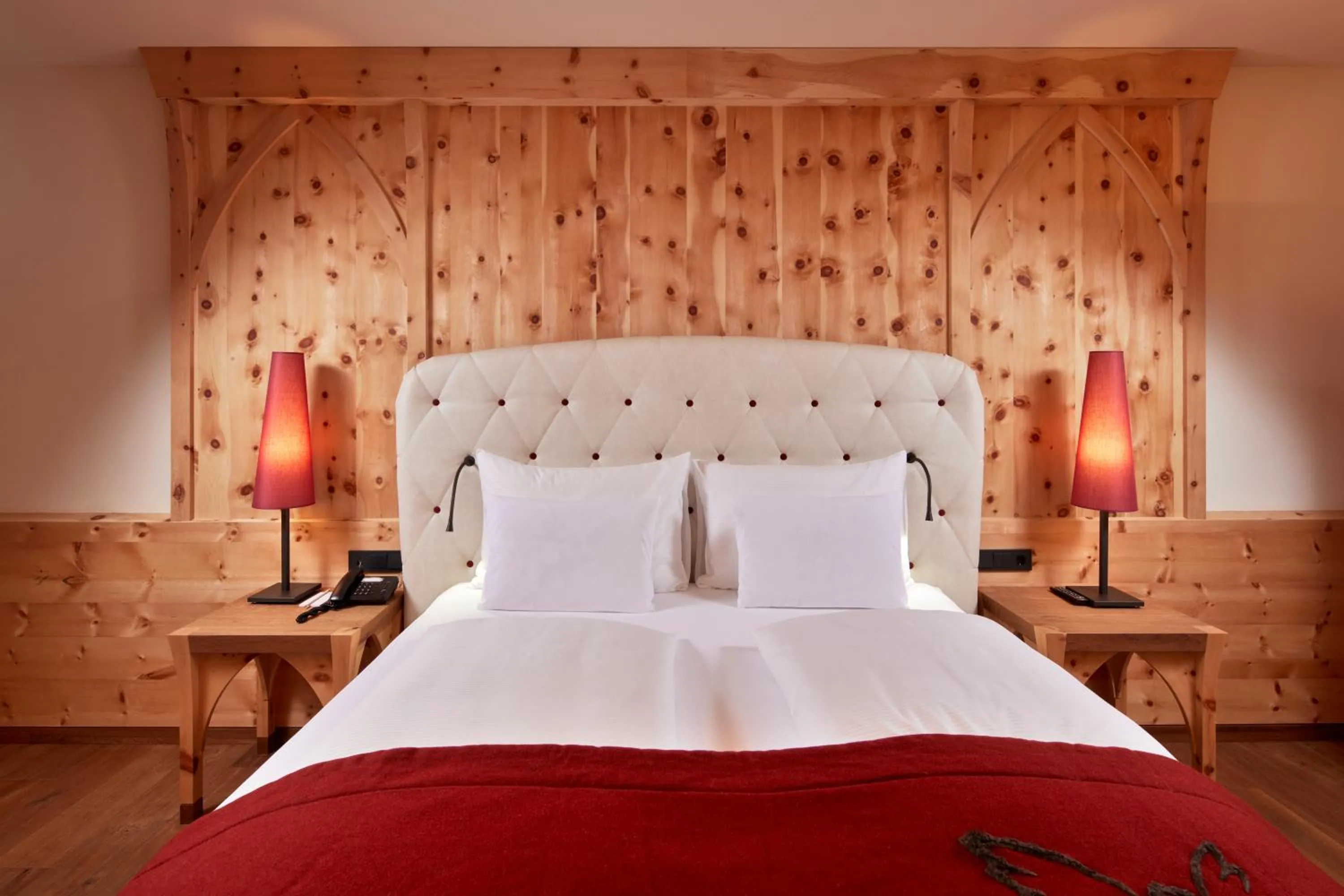 Photo of the whole room, Bed in Engels Park