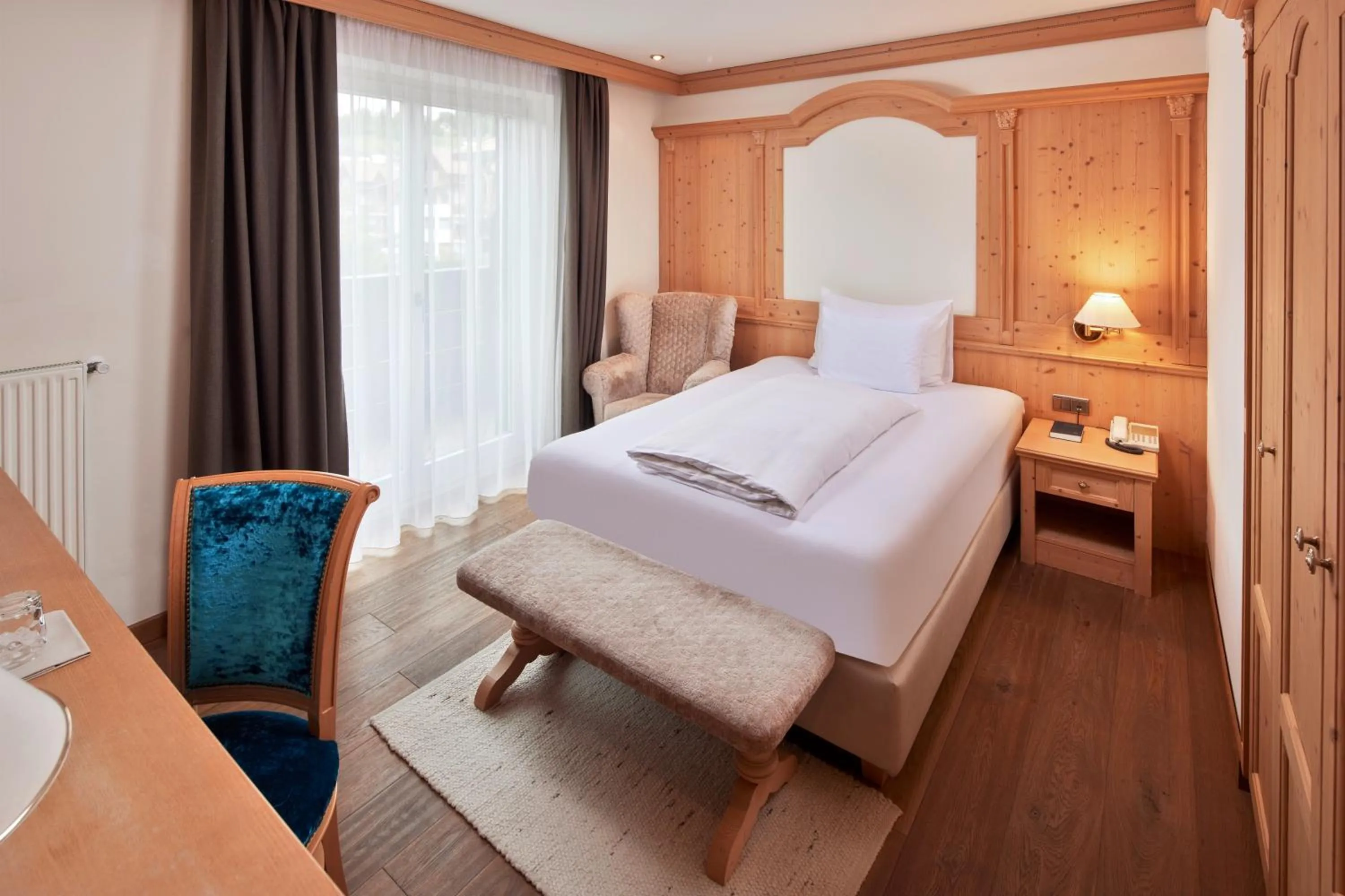 Bedroom, Bed in Engels Park