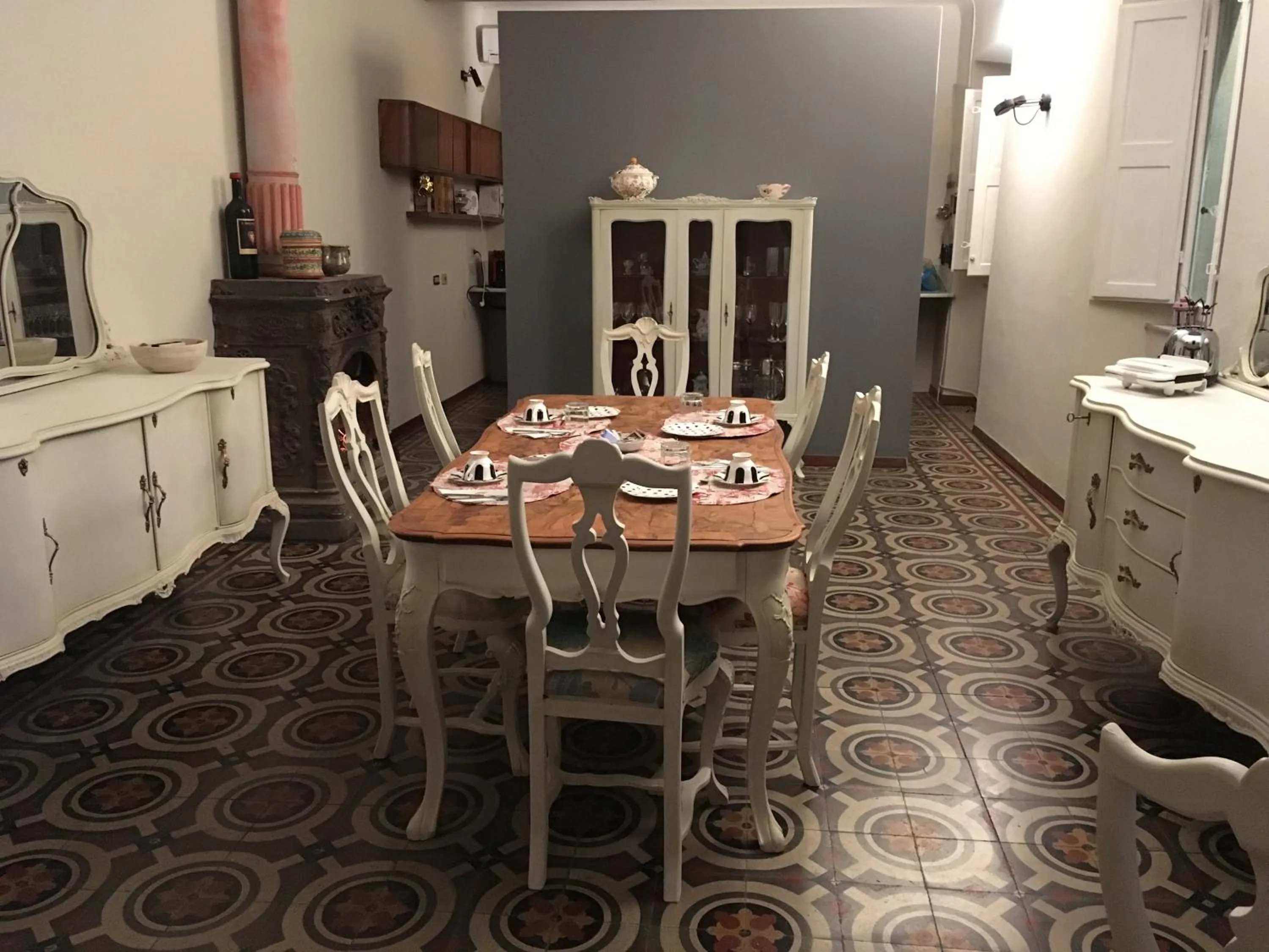 Breakfast in Villa La Dogana B&B di Charme - Historic Villa with a beautiful garden - private parking