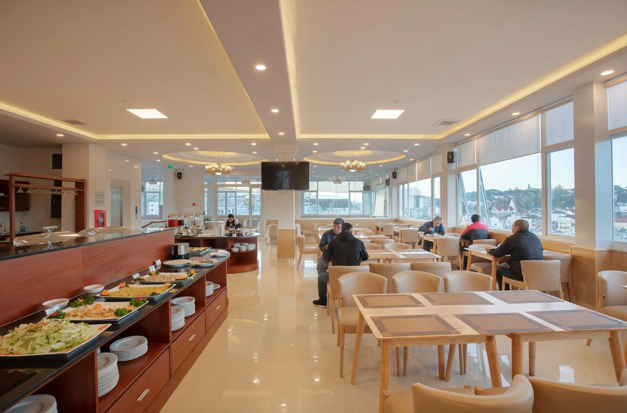 Restaurant/places to eat in Interstella Hotel