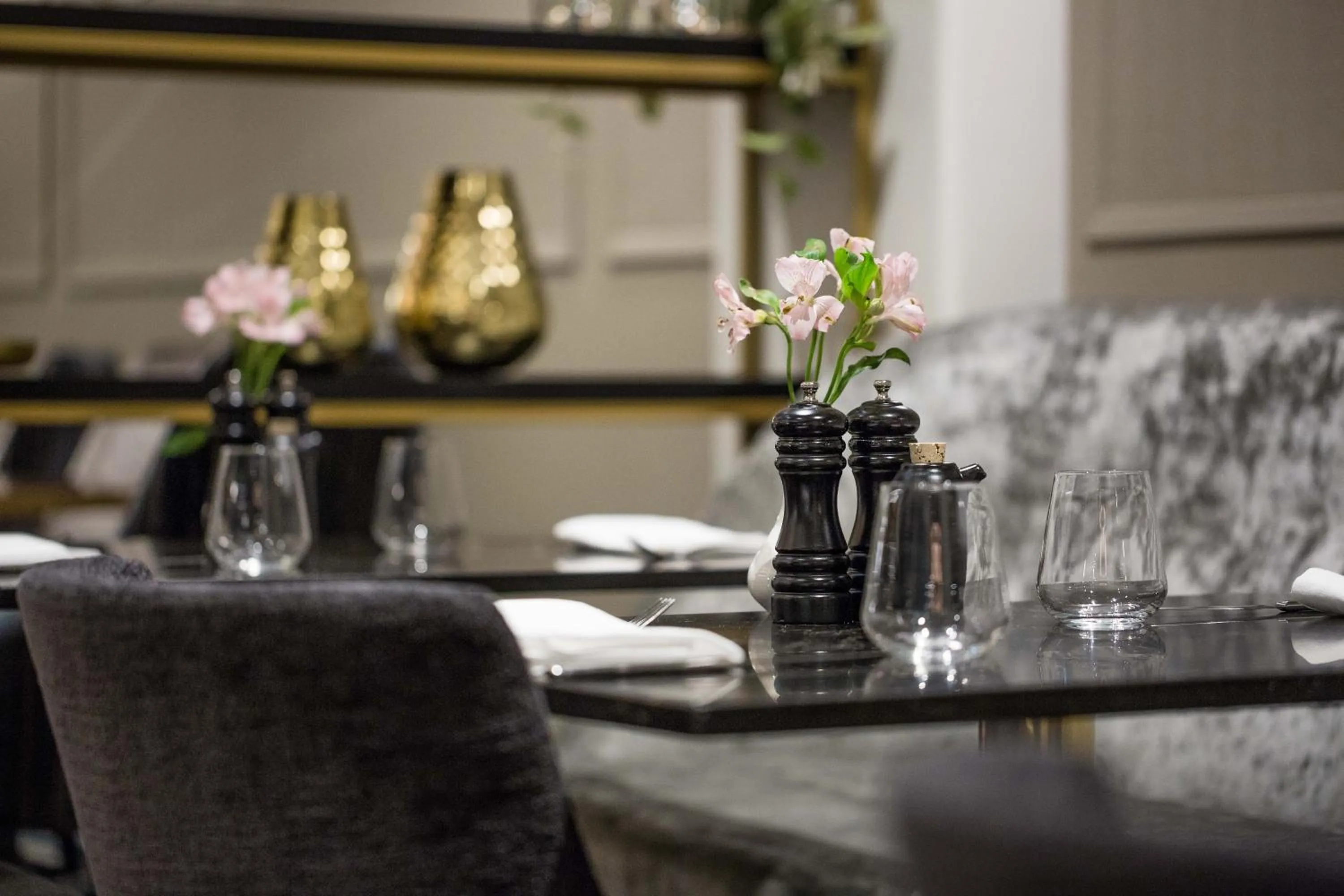 Dining area in Fable Auckland, MGallery