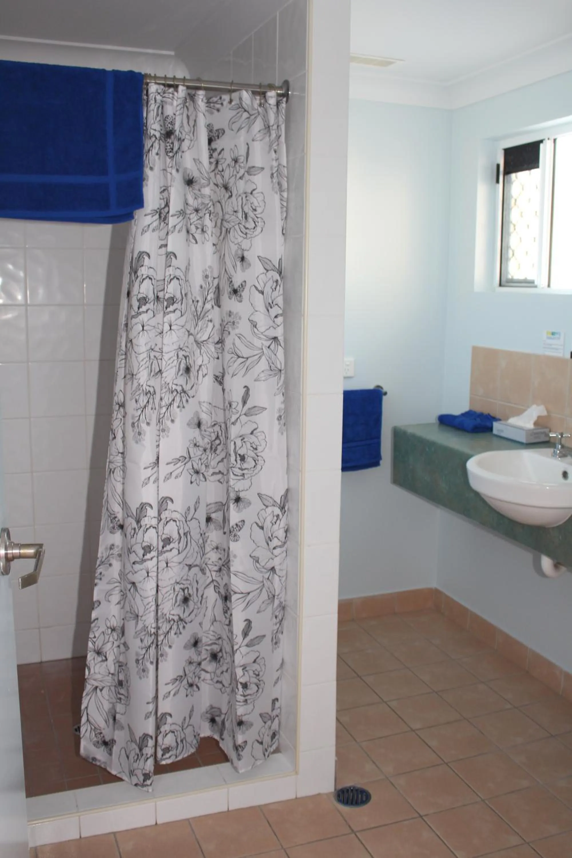 Shower in TI Motel Torres Strait