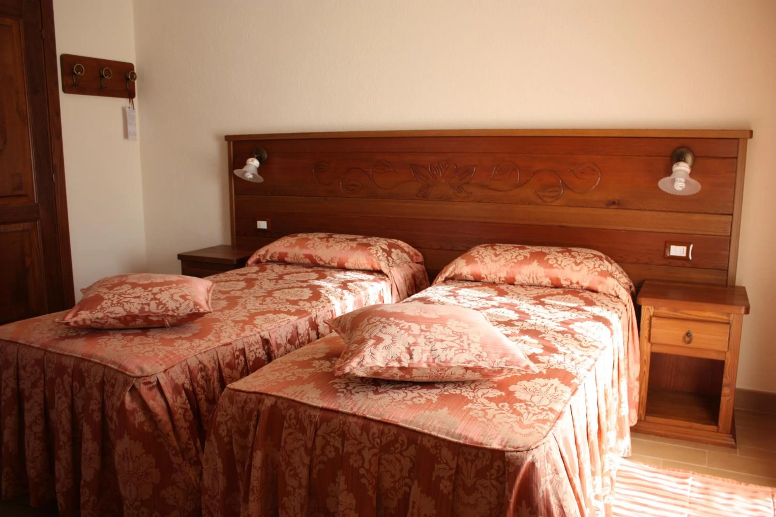 Photo of the whole room, Bed in Affittacamere Les Noyers