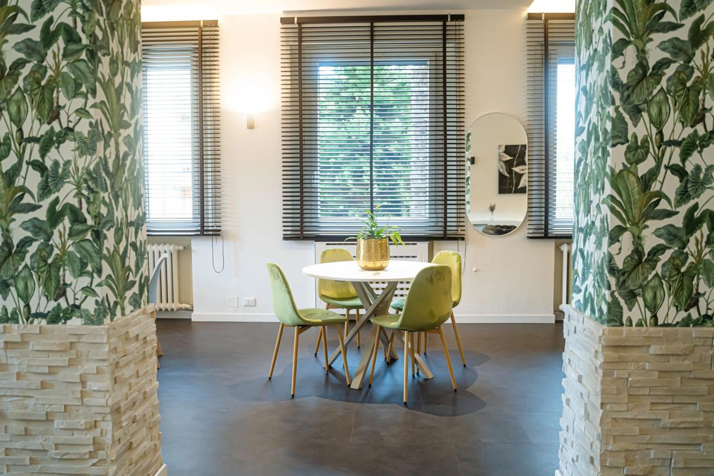 Lounge or bar in My Place Hotel