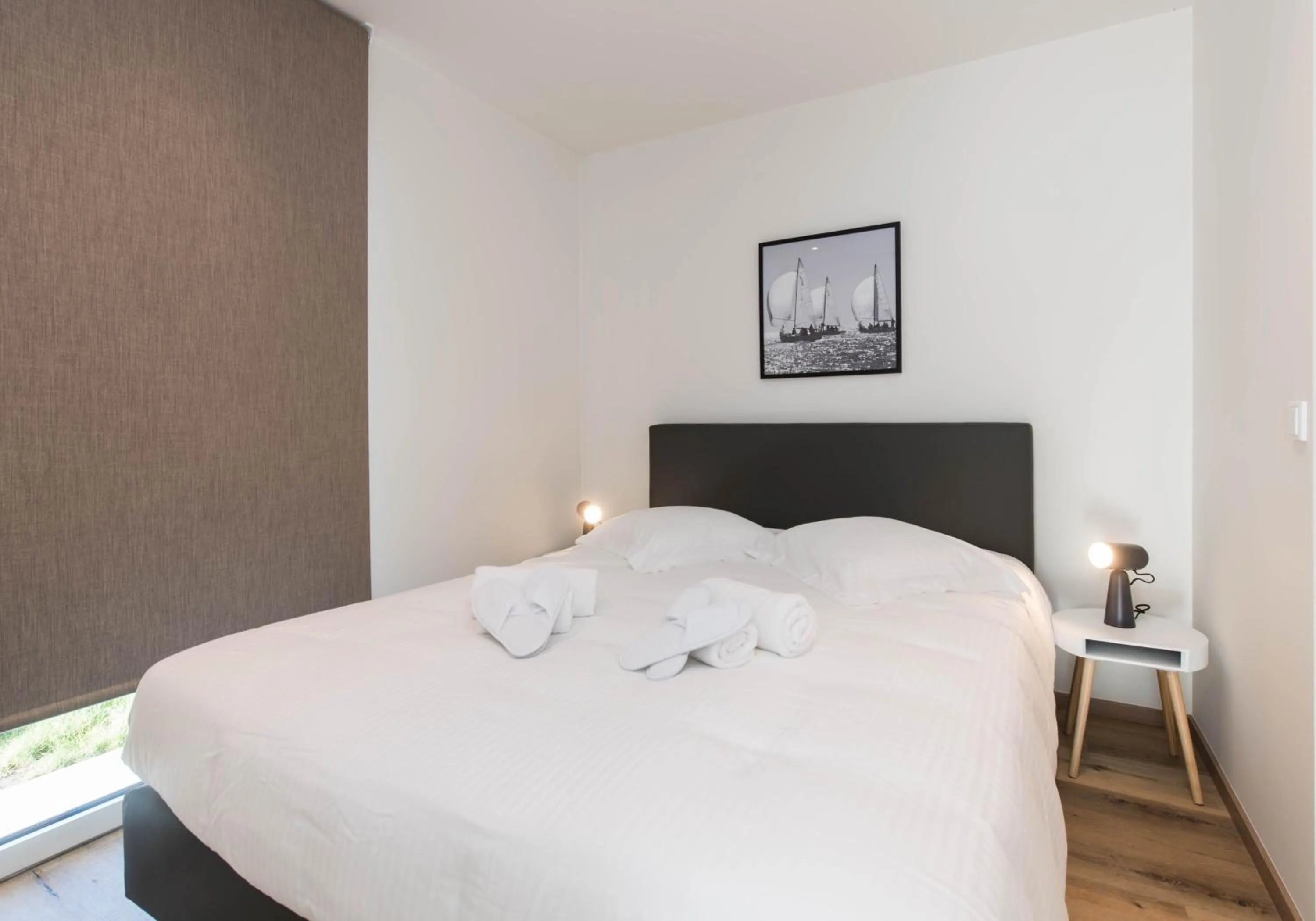 Bed in Fields of Ellis