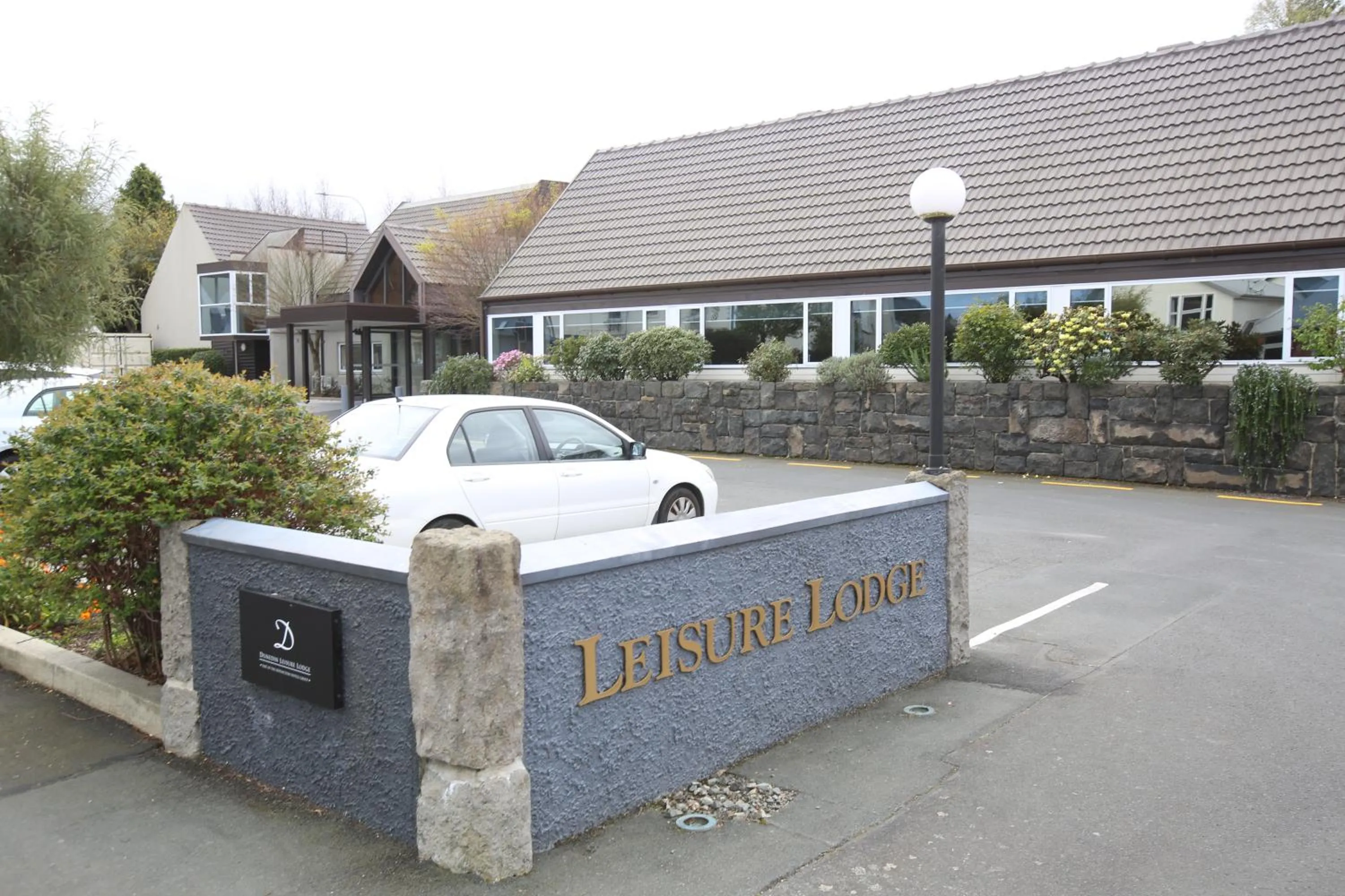 Facade/entrance in Dunedin Leisure Lodge - Distinction